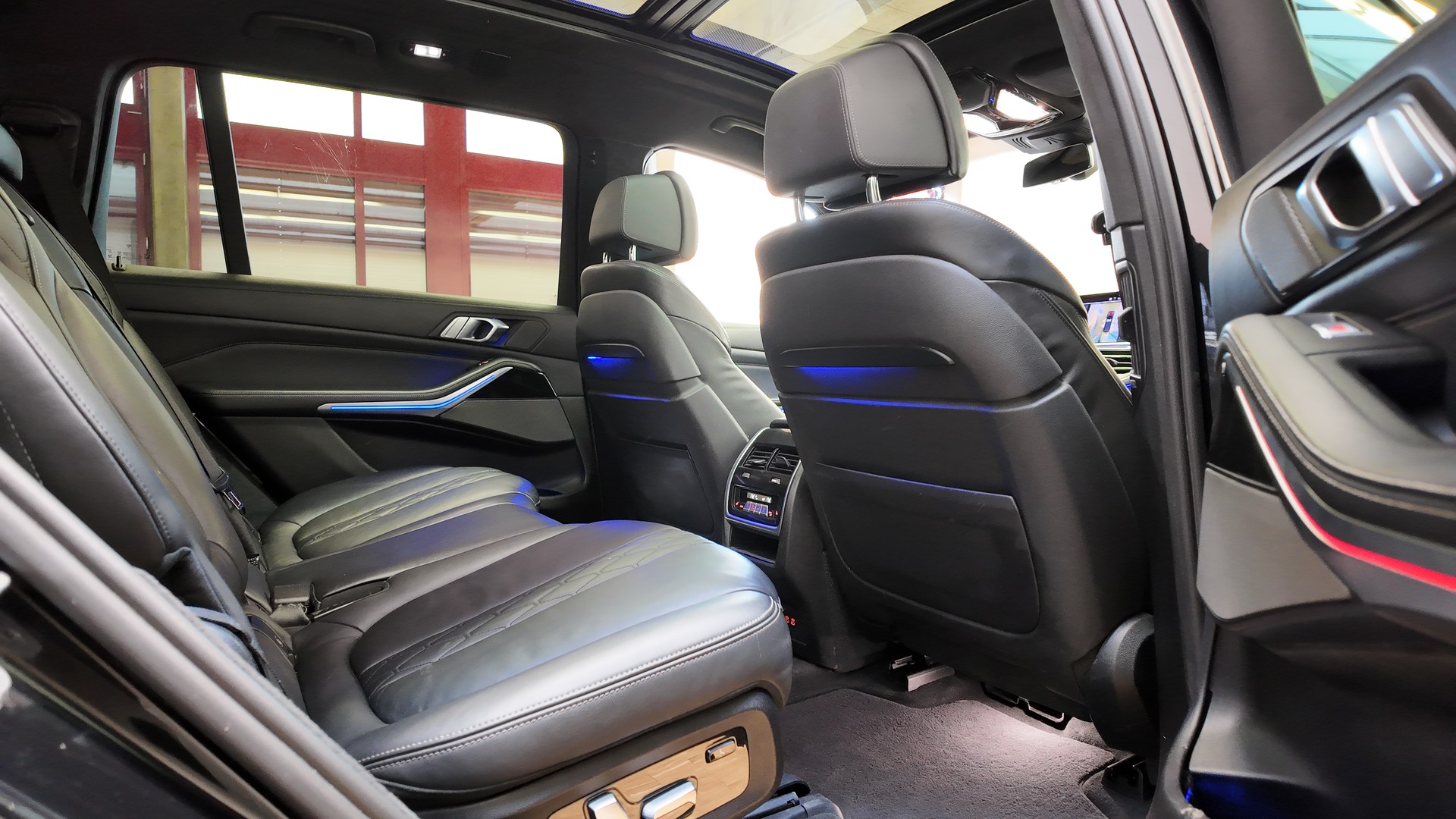 BMW X7 xDrive 30d Steptronic-image-21