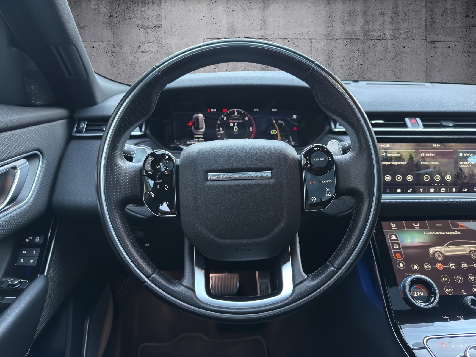 LAND ROVER Range Rover Velar R-Dynamic D 240 Automatic *CH-Fahrzeug*-image-7