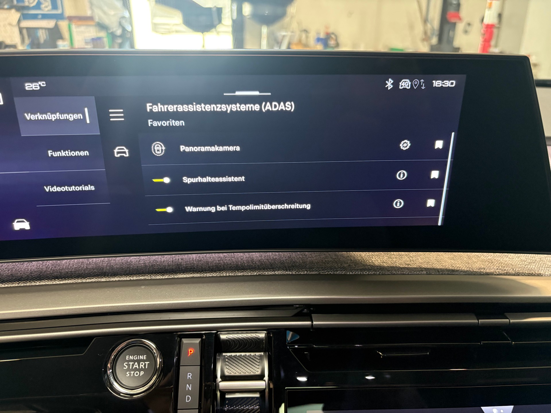 PEUGEOT 5008 1.6 PHEV GT-image-13