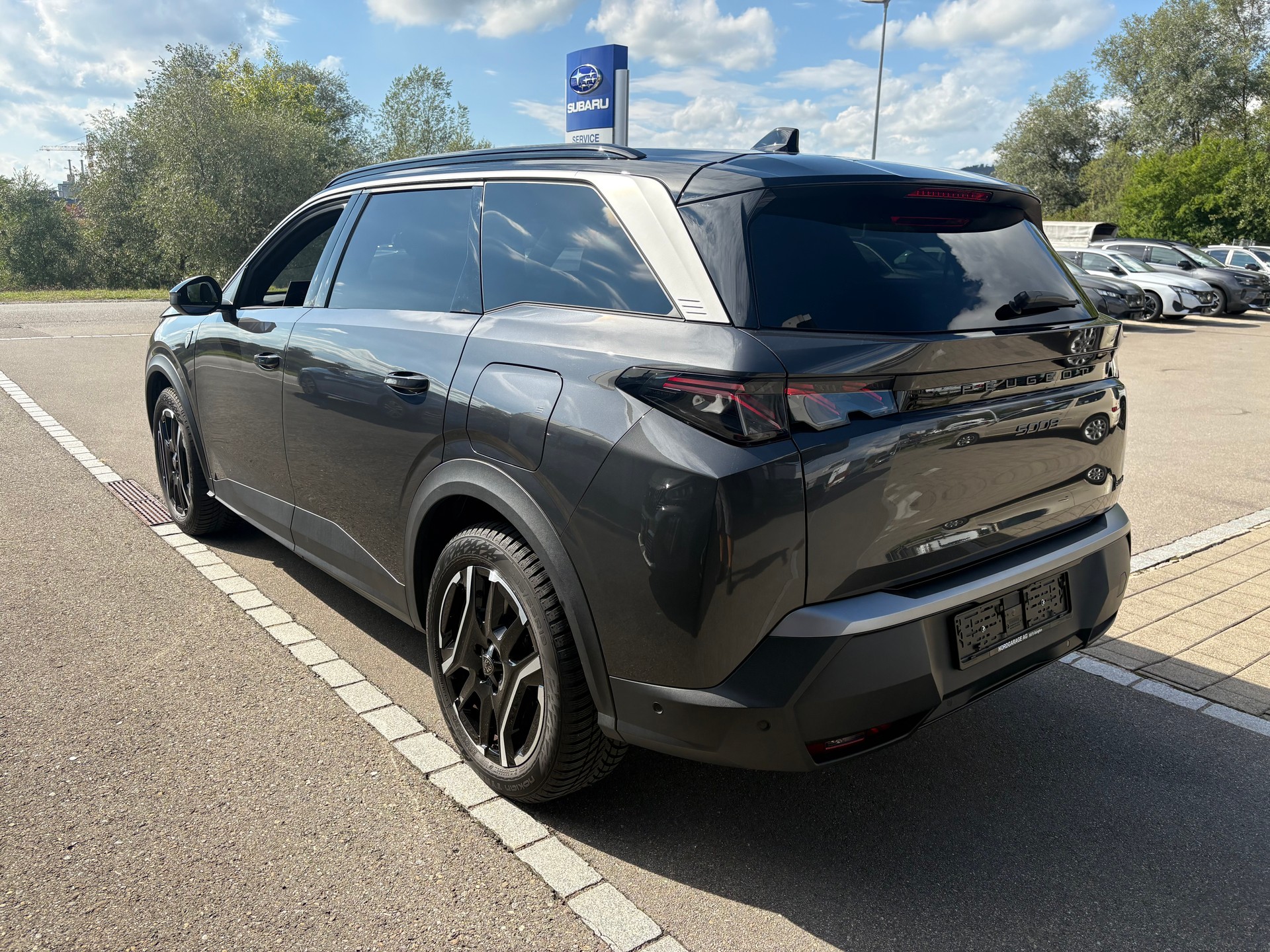 PEUGEOT 5008 1.6 PHEV GT-image-4