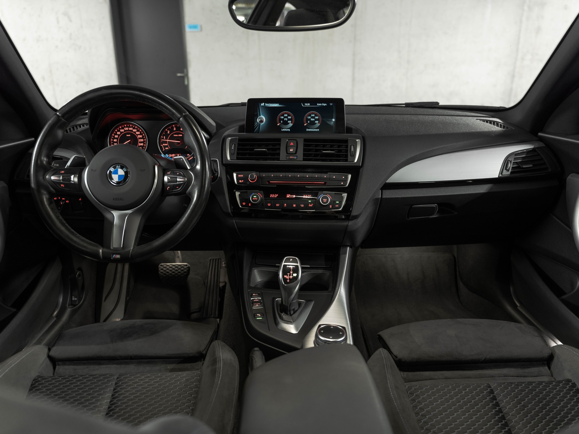BMW M235i Steptronic M-Performance-image-17