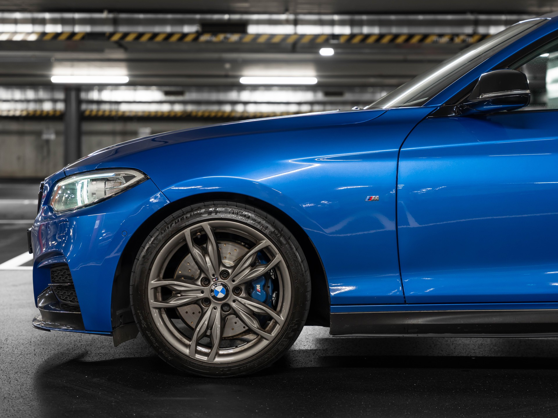 BMW M235i Steptronic M-Performance-showroom-element-2