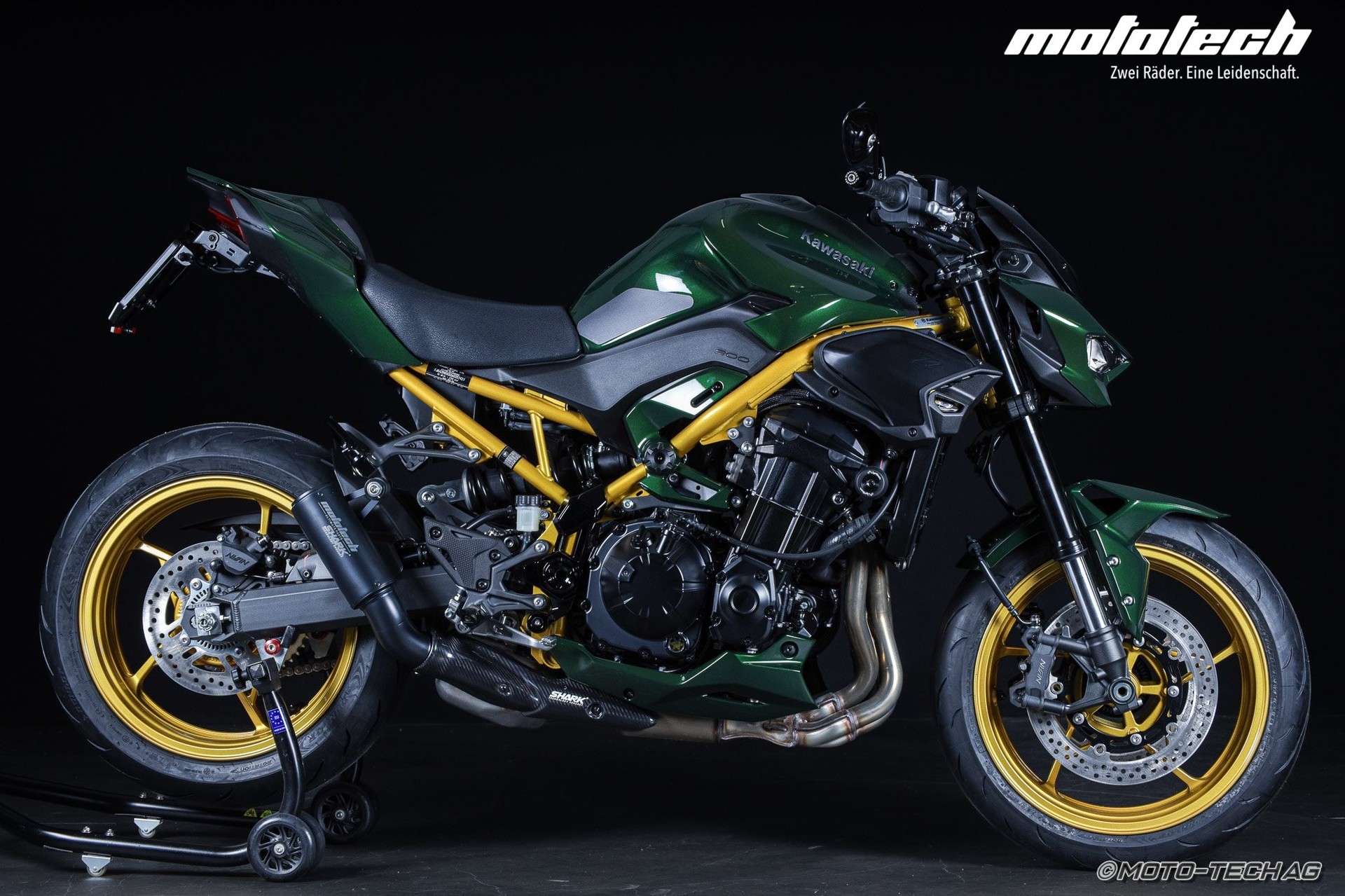 KAWASAKI Z 900 (35/91kW) STAGE 1 El Dorado Green-showroom-element-1