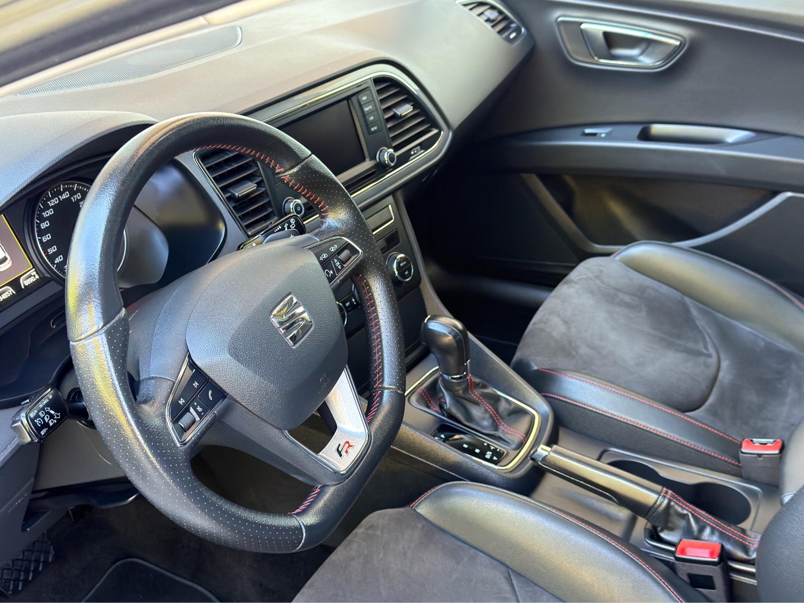 SEAT Leon 2.0 TDI FR Viva DSG-image-10