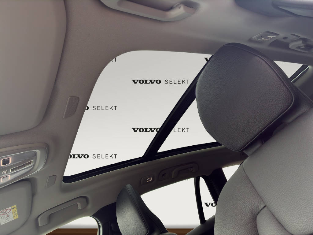 VOLVO V60 Cross Country 2.0 B5 Plus AWD-image-6