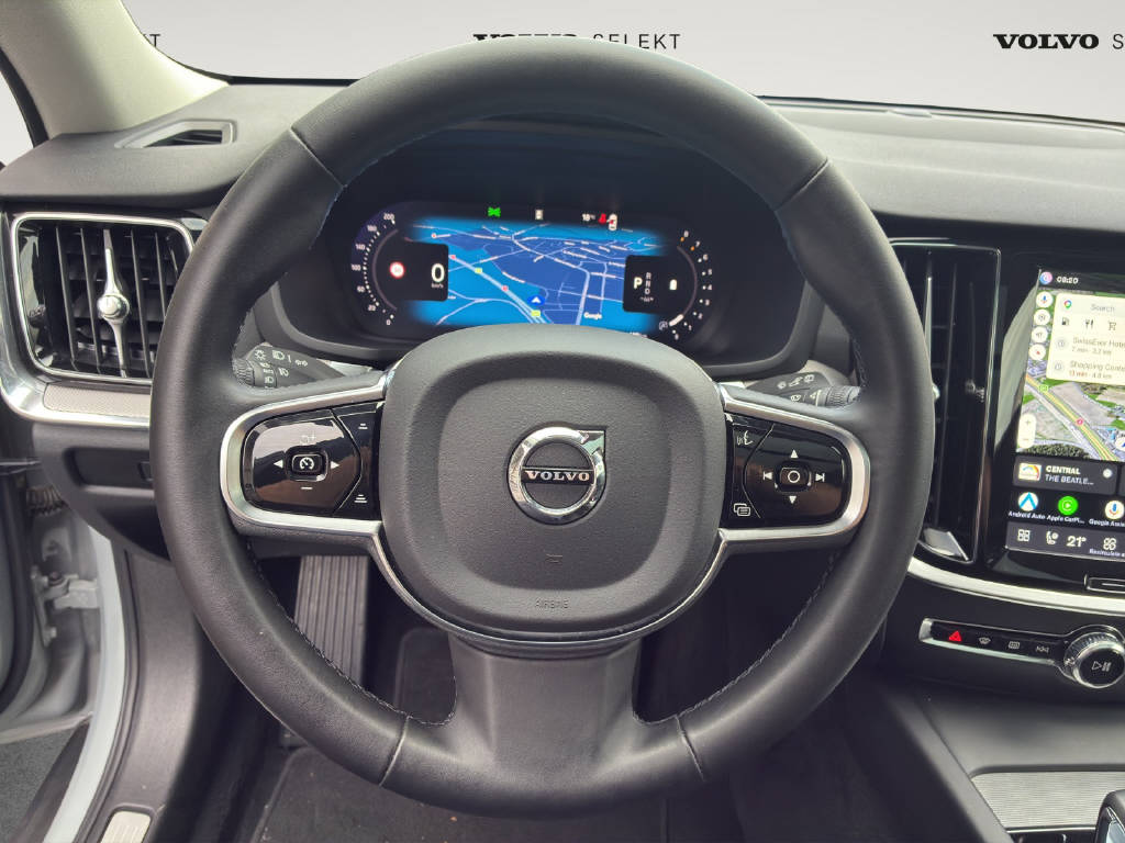 VOLVO V60 Cross Country 2.0 B5 Plus AWD-image-7