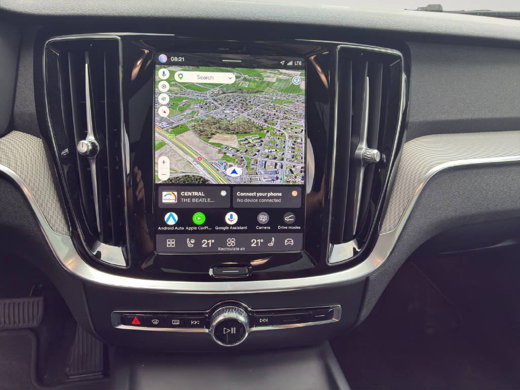 VOLVO V60 Cross Country 2.0 B5 Plus AWD-image-10