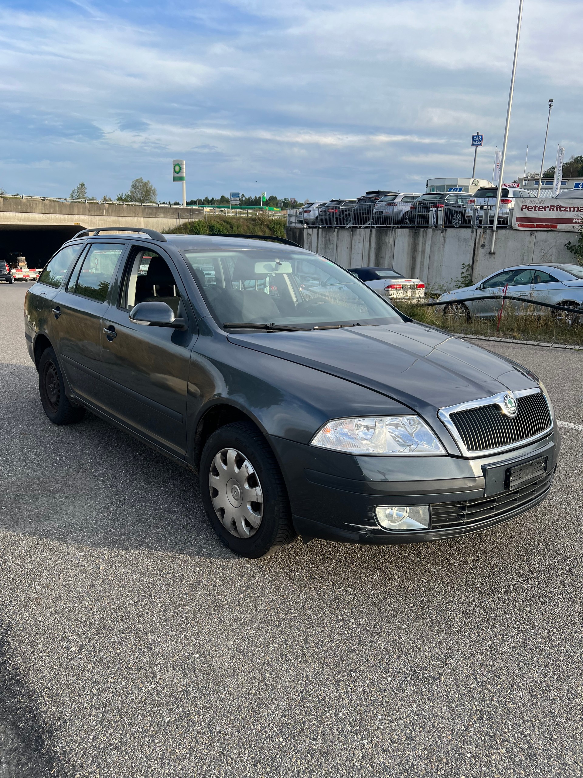 SKODA Octavia 1.9 TDI Adventure 4x4-image-1