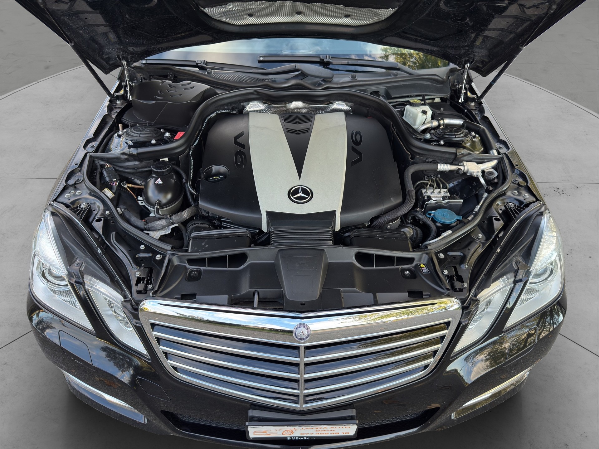 MERCEDES-BENZ E 300 CDI BlueEfficiency Avantgarde 7G-Tronic-image-7