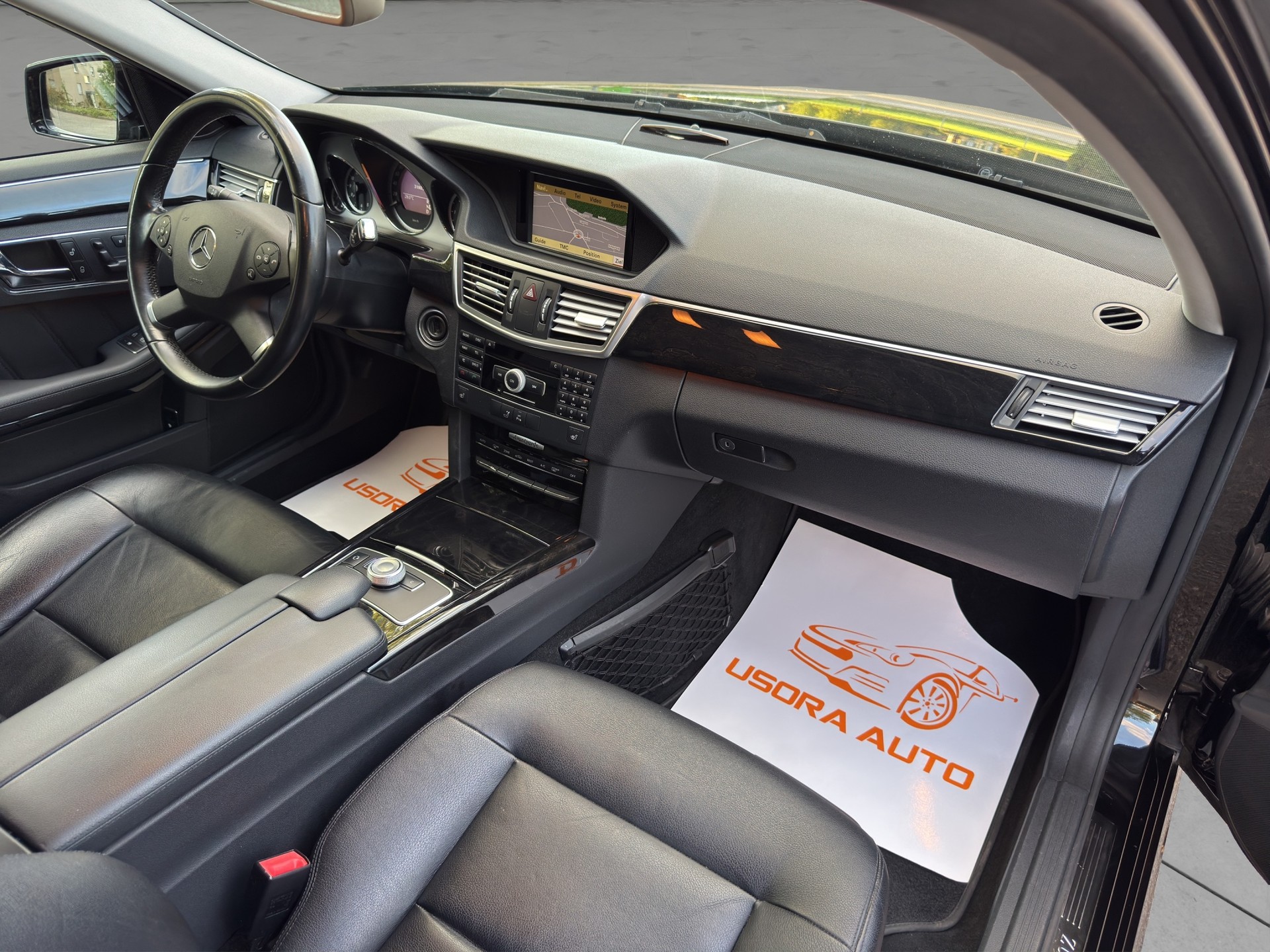 MERCEDES-BENZ E 300 CDI BlueEfficiency Avantgarde 7G-Tronic-image-14