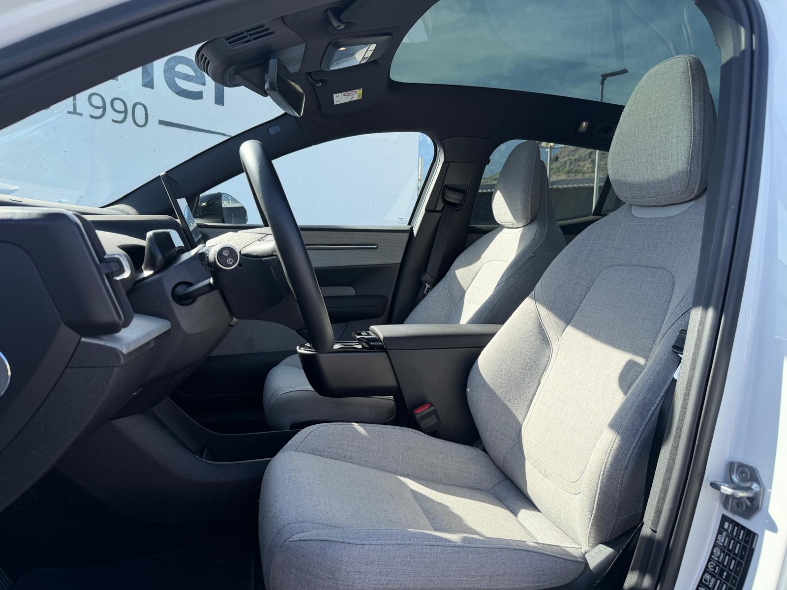 VOLVO EX30 E60 69kWh Twin Ultra-image-6