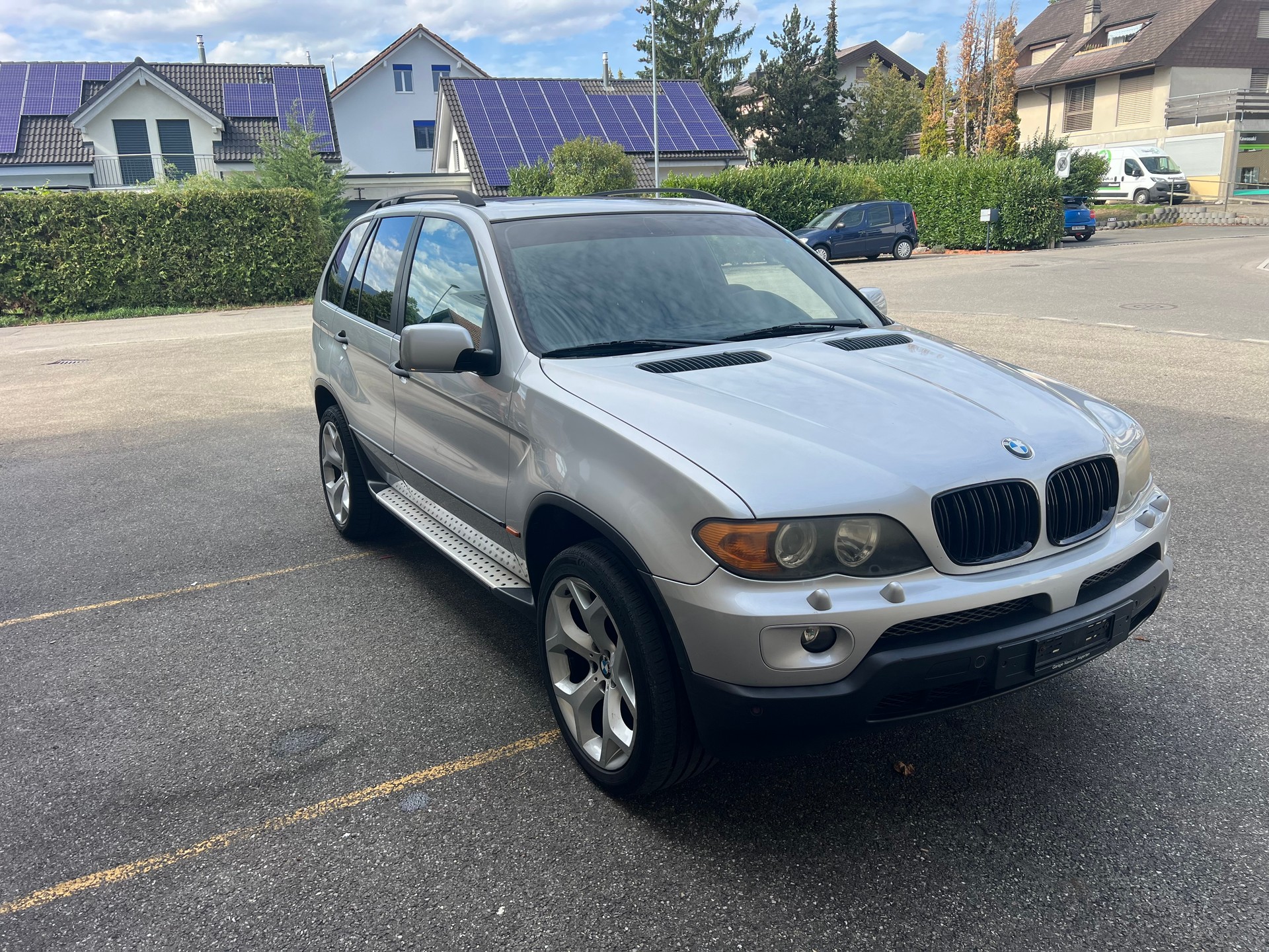 BMW X5 3.0d-showroom-element-1
