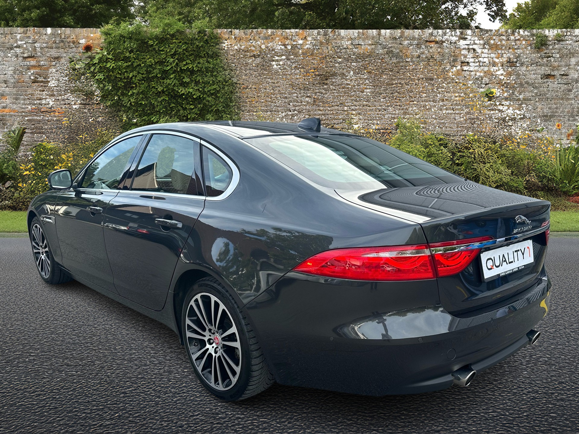JAGUAR XF 35t R-Sport AWD-image-2