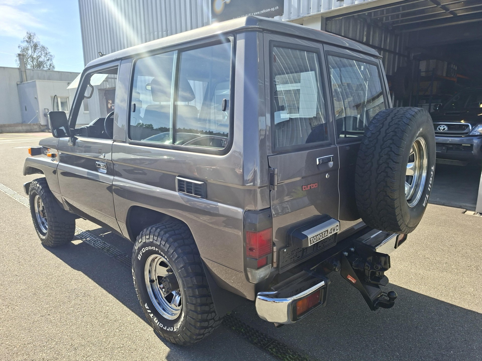 TOYOTA LandCruiser BJ71-image-5