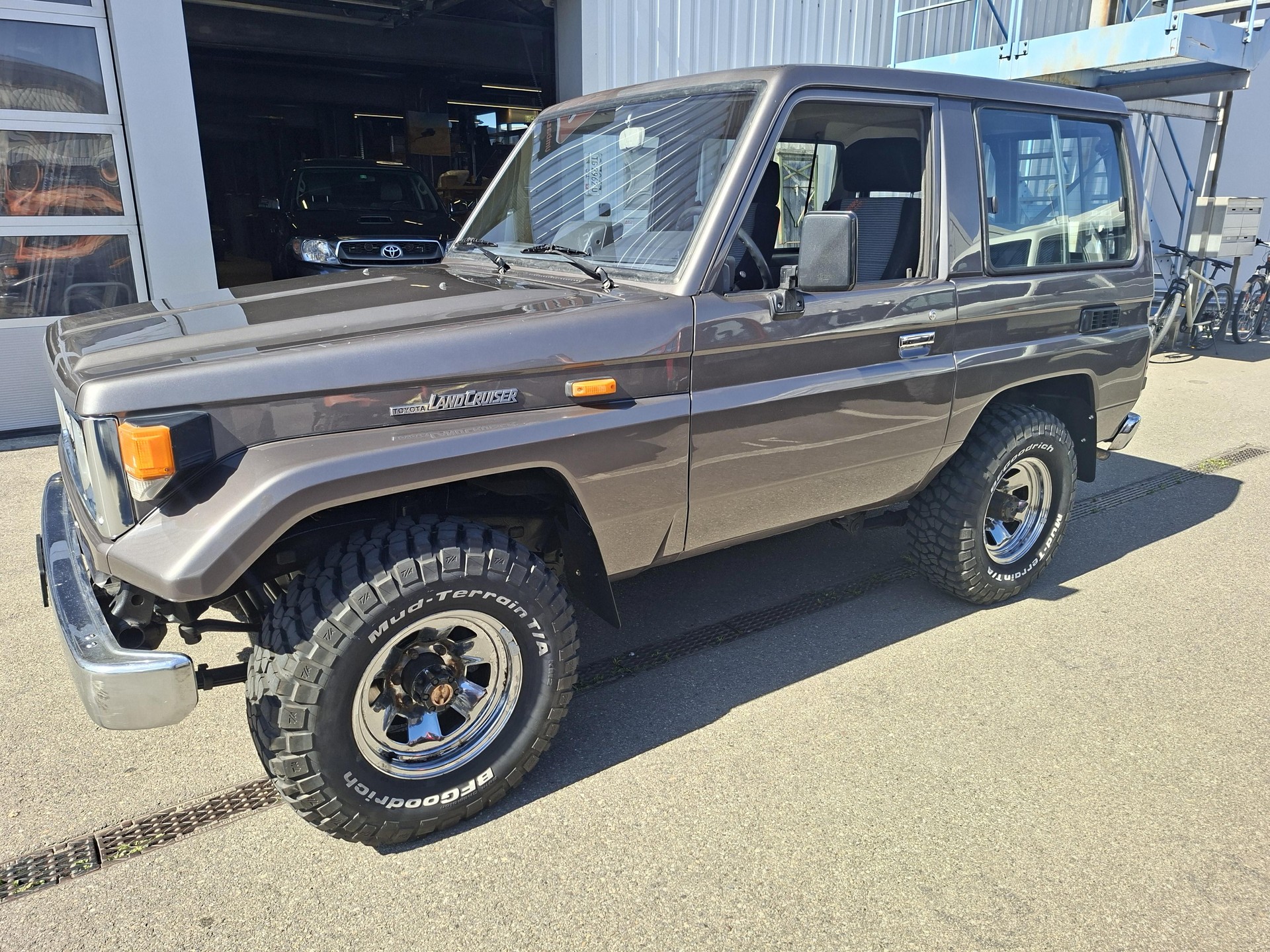 TOYOTA LandCruiser BJ71-image-8