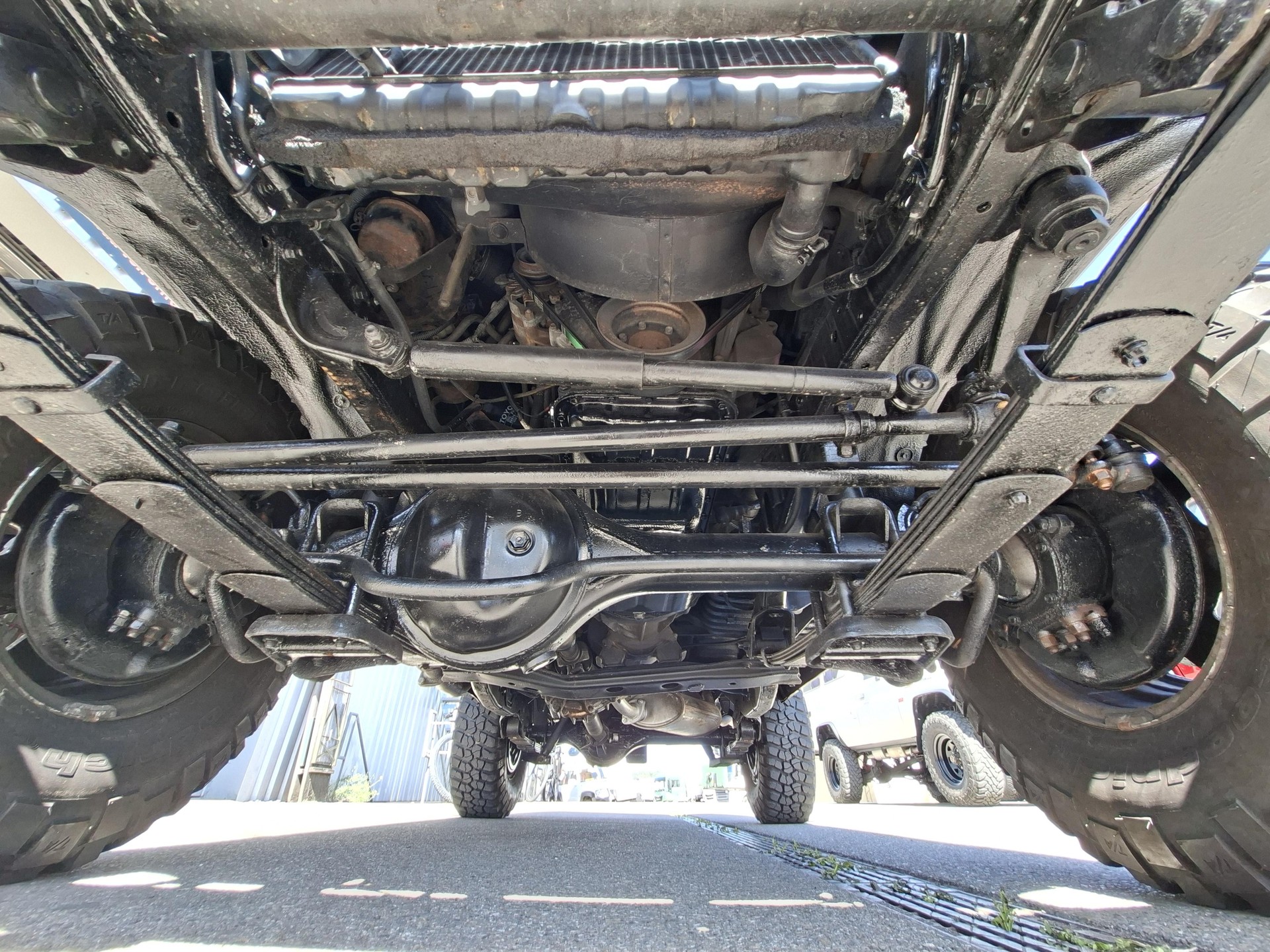 TOYOTA LandCruiser BJ71-image-12