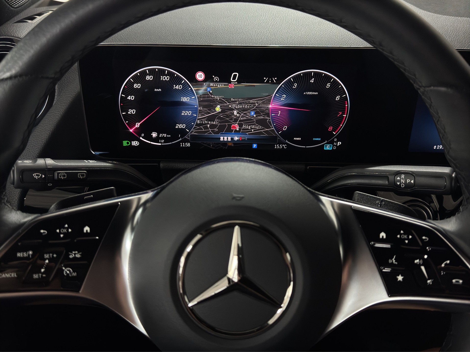 MERCEDES-BENZ GLA 200 7G-DCT "Navi-RF.-Kamera-Digital Cockpit"-image-12