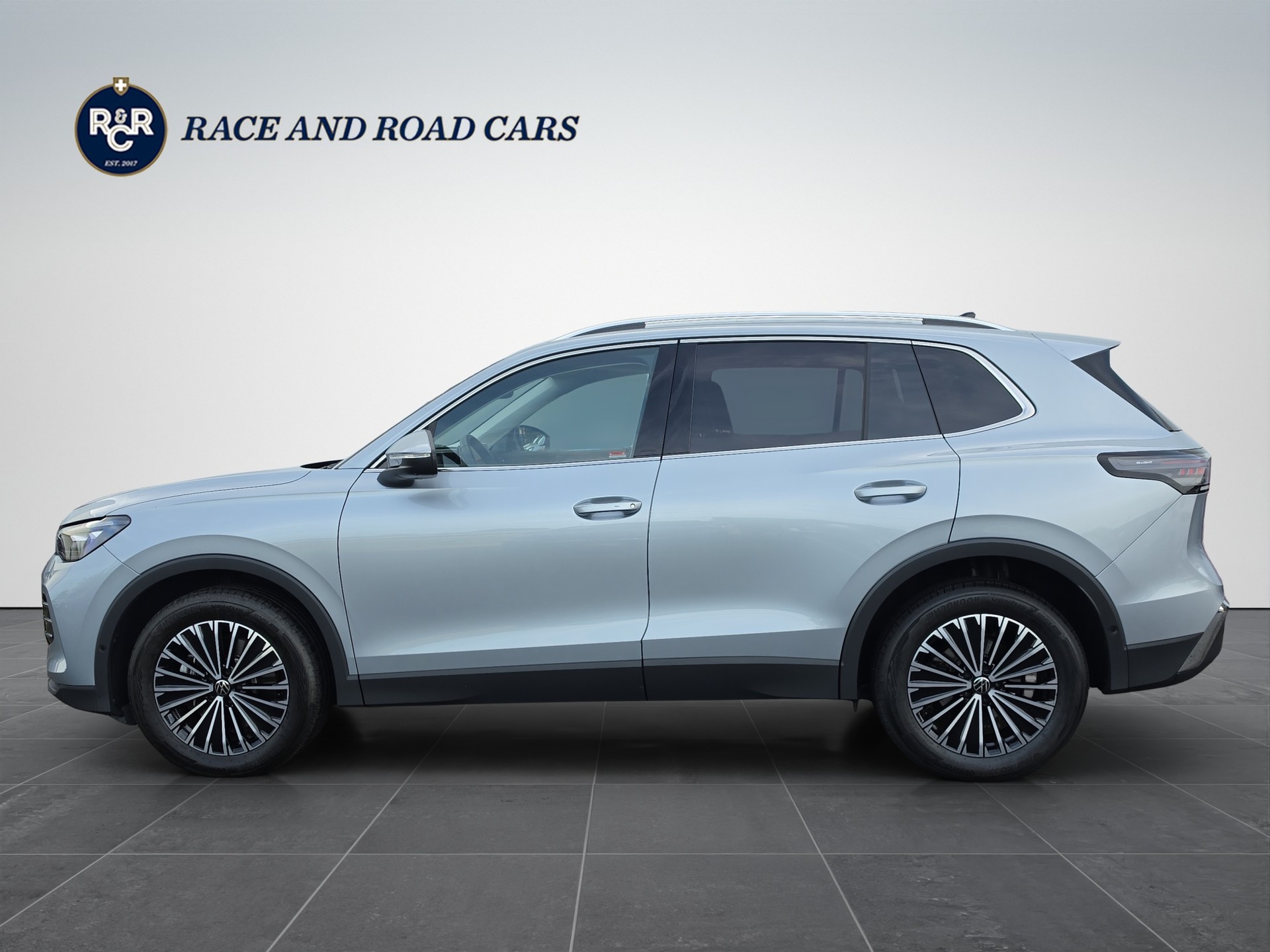 VW Tiguan 2.0 TSI Elegance DSG 4motion-image-7
