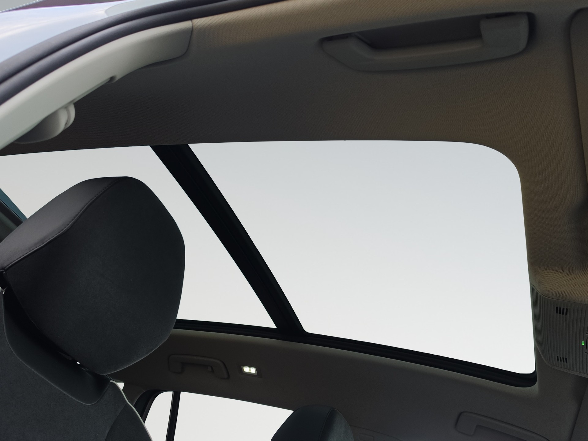 VW Tiguan 2.0 TSI Elegance DSG 4motion-image-12