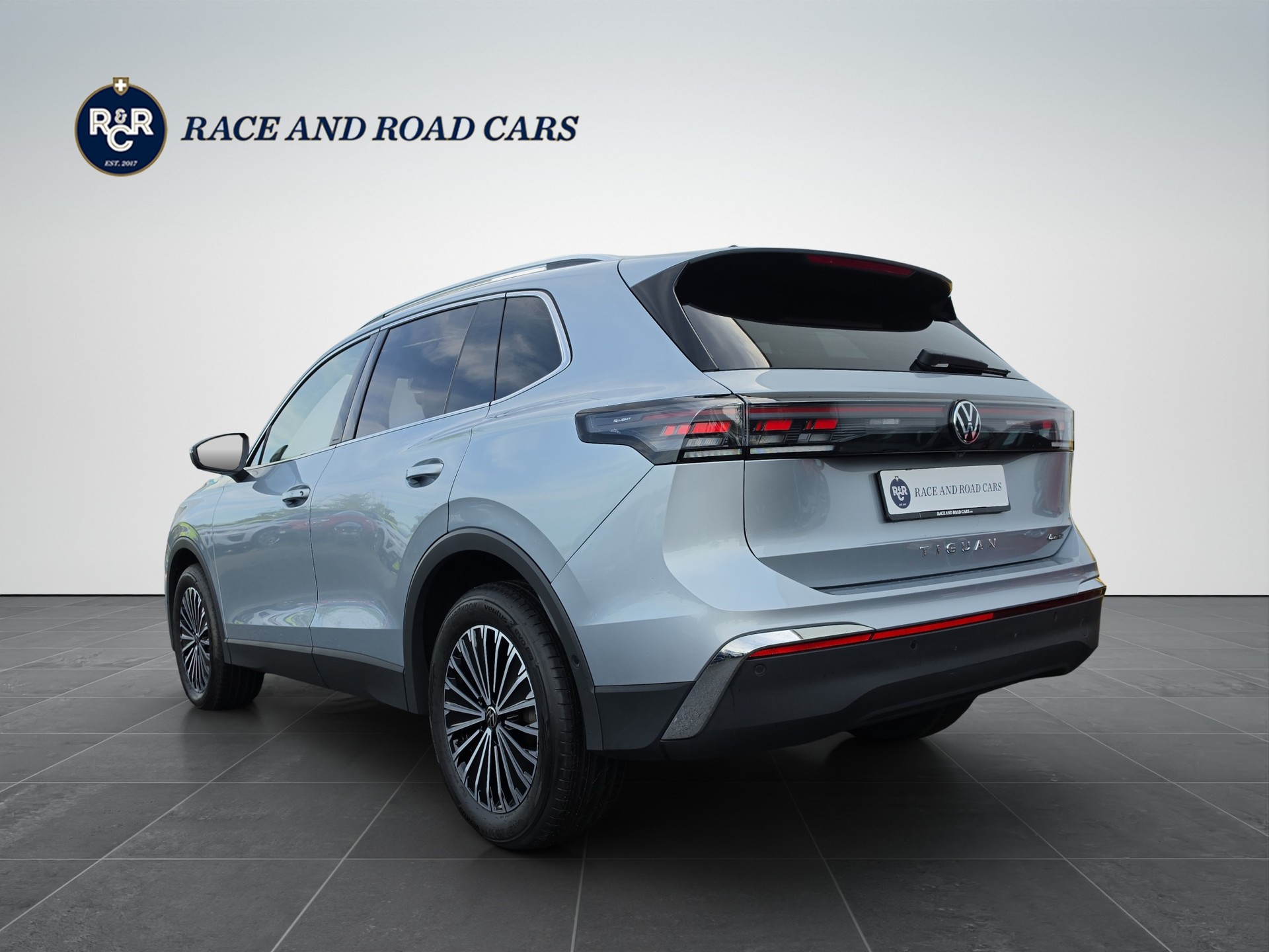 VW Tiguan 2.0 TSI Elegance DSG 4motion-image-6