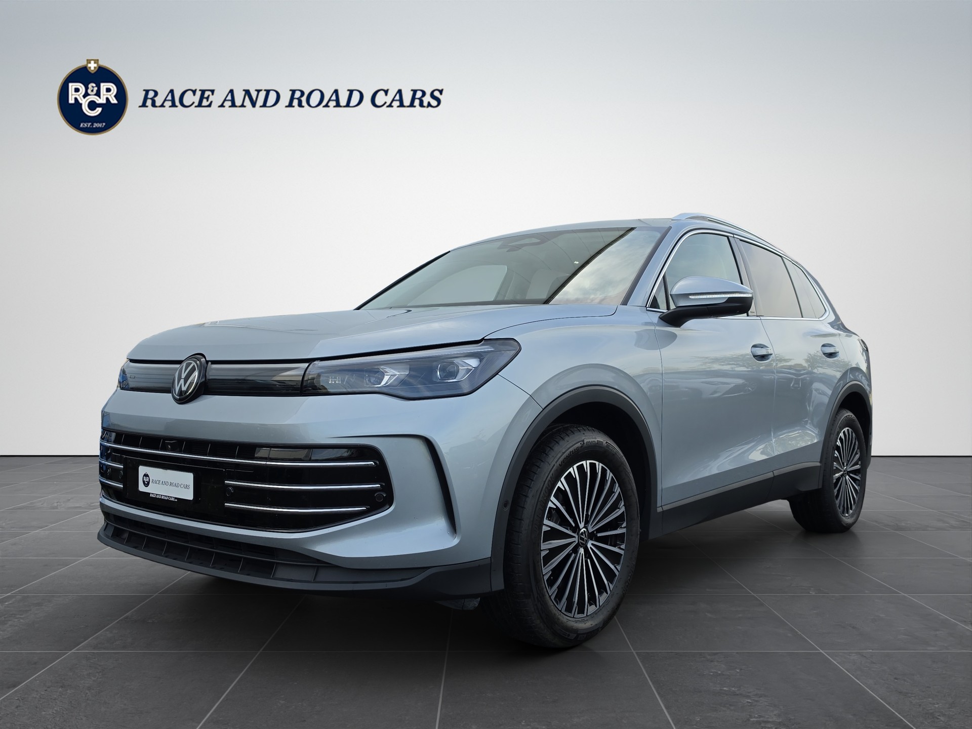 VW Tiguan 2.0 TSI Elegance DSG 4motion-image-0