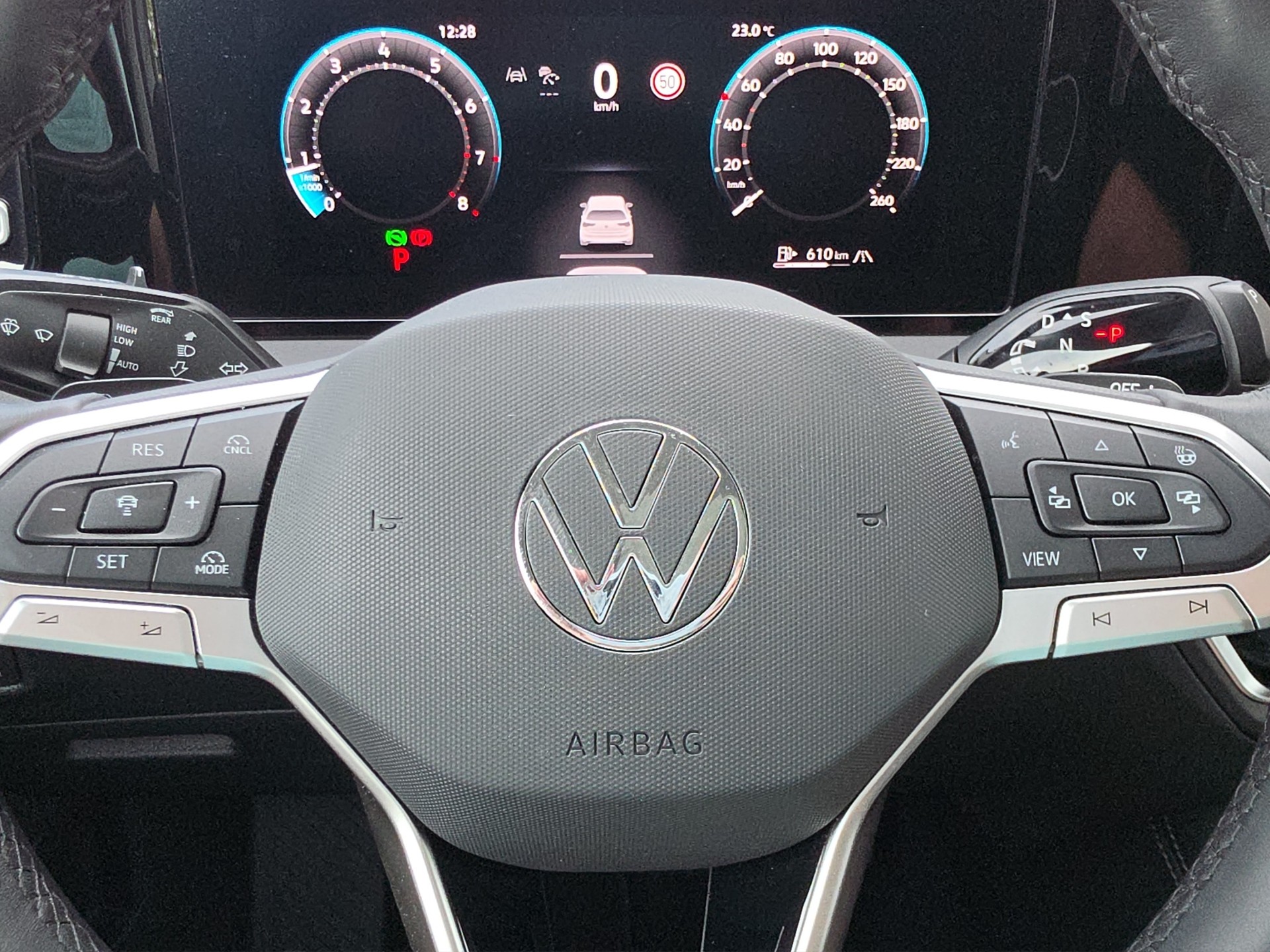 VW Tiguan 2.0 TSI Elegance DSG 4motion-image-19