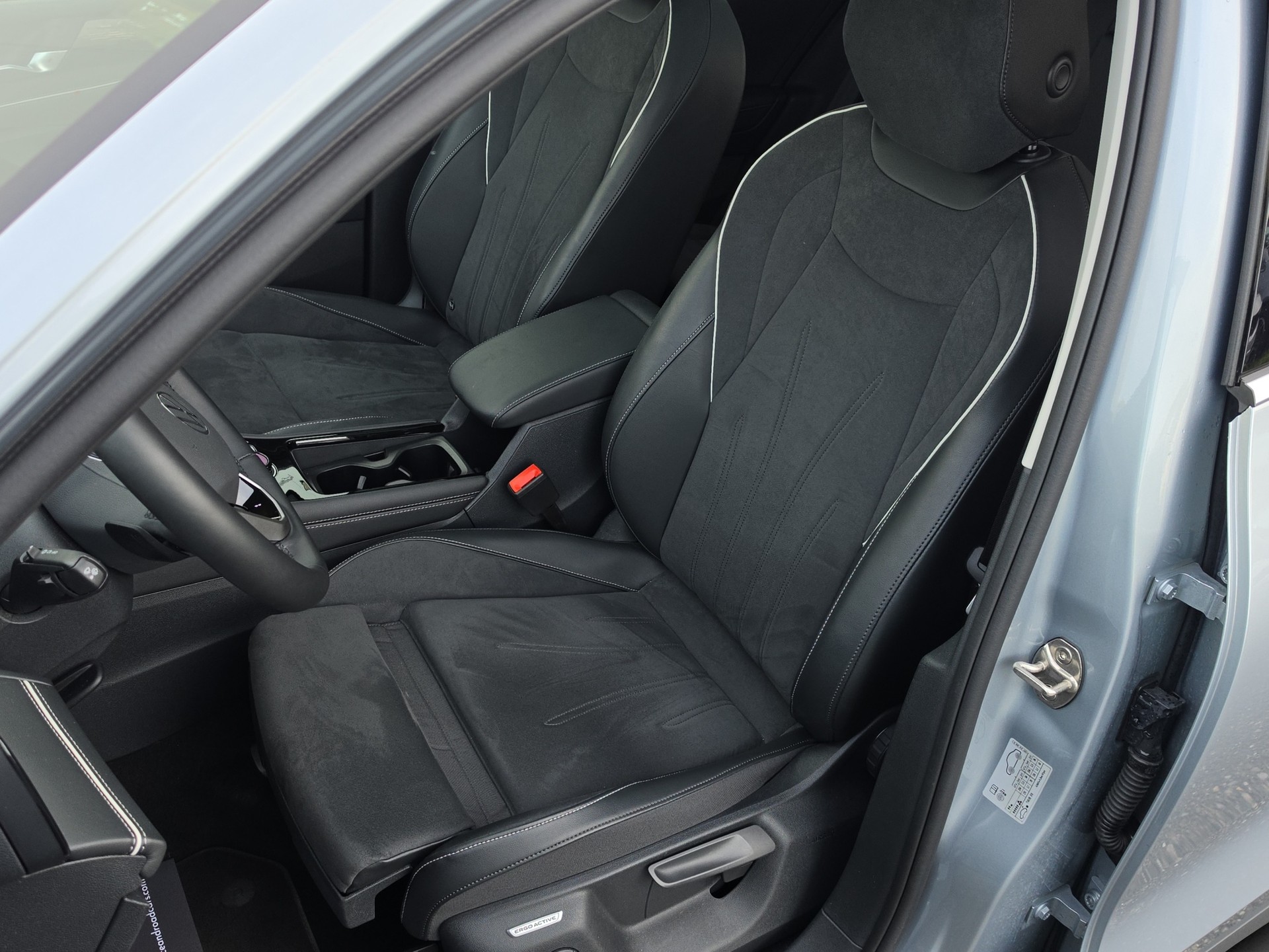 VW Tiguan 2.0 TSI Elegance DSG 4motion-image-13