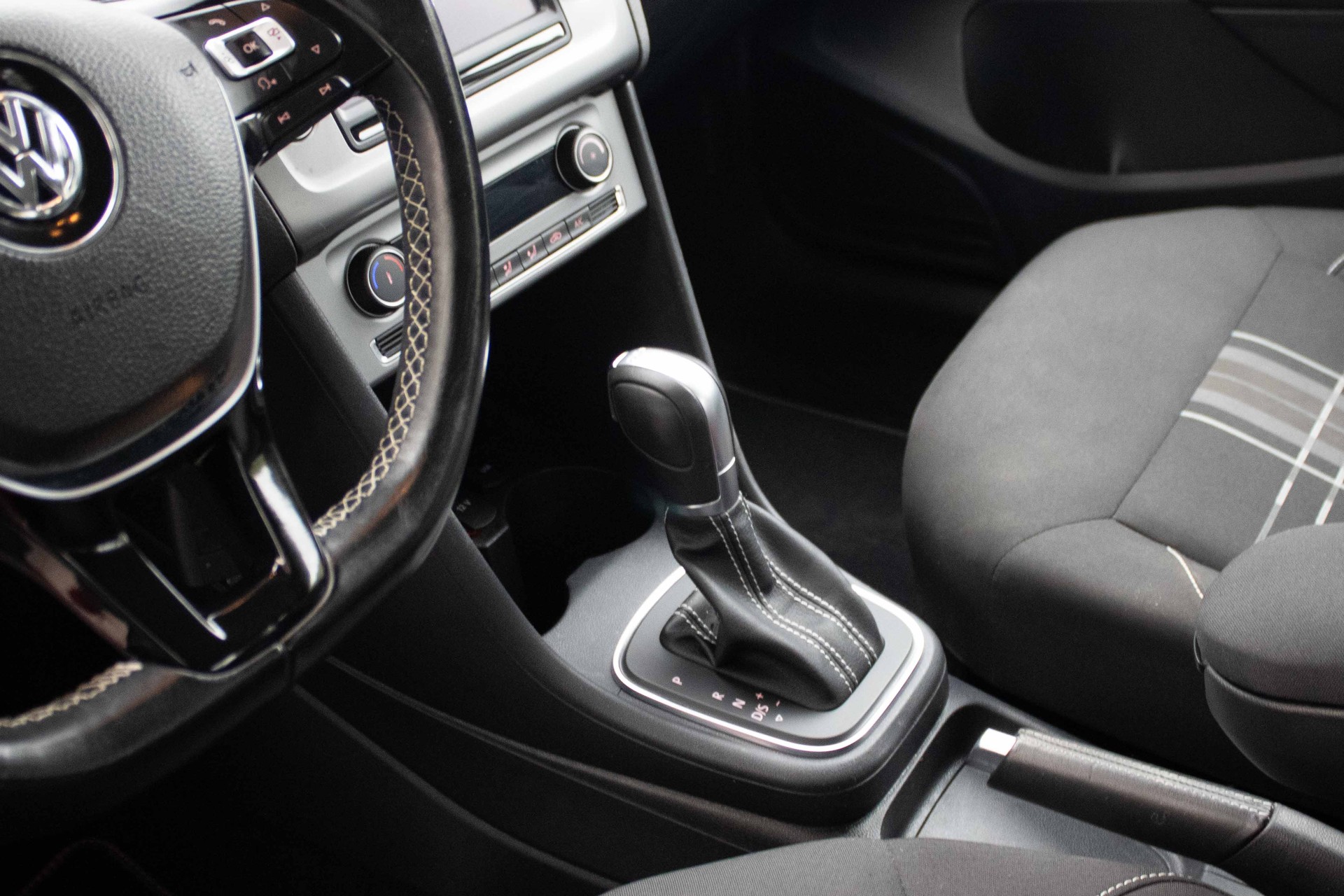VW Polo 1.2 TSI BMT Lounge DSG-image-10
