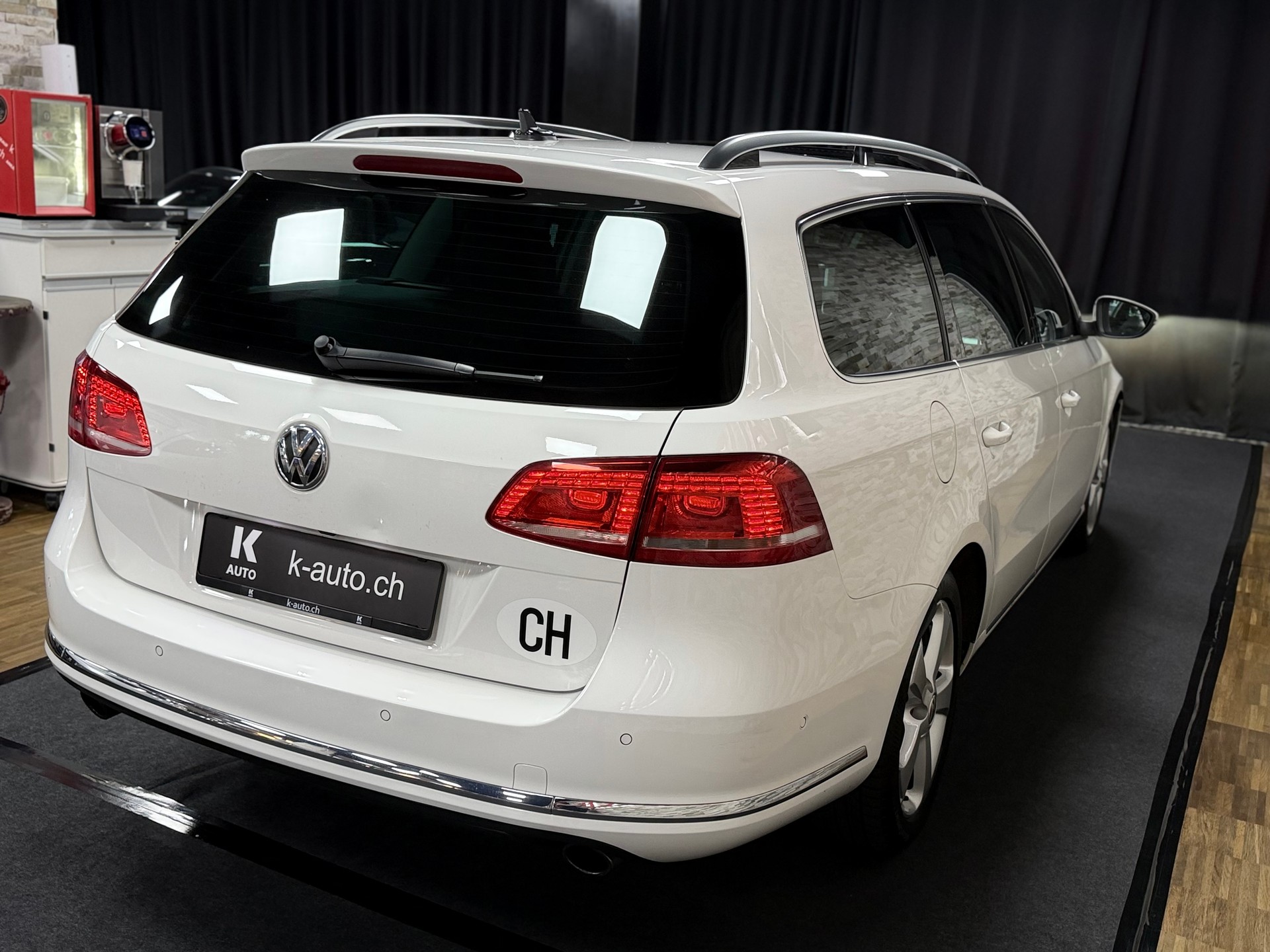 VW Passat Variant 3.6 FSI Highline 4Motion DSG-image-3