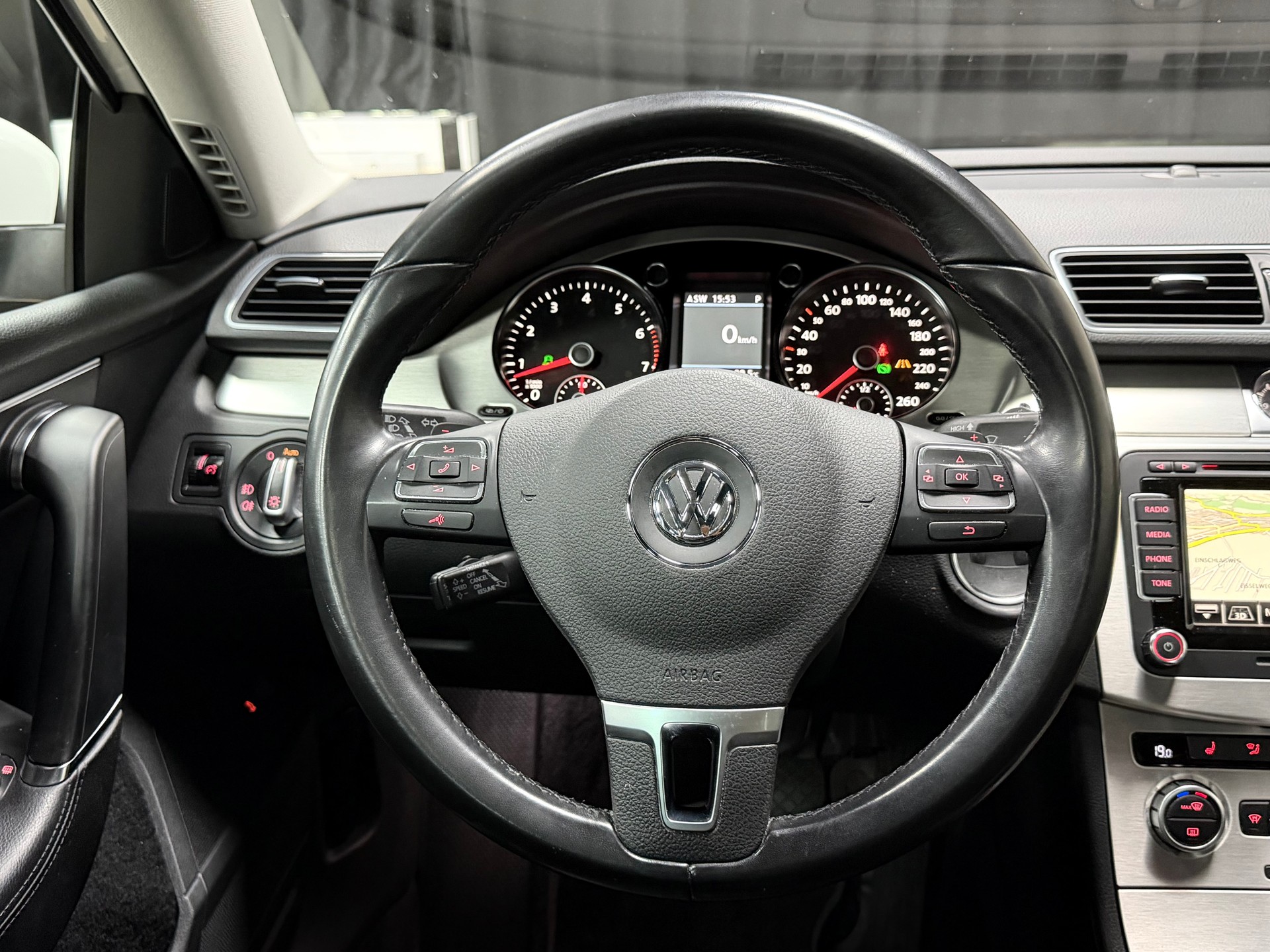 VW Passat Variant 3.6 FSI Highline 4Motion DSG-image-13