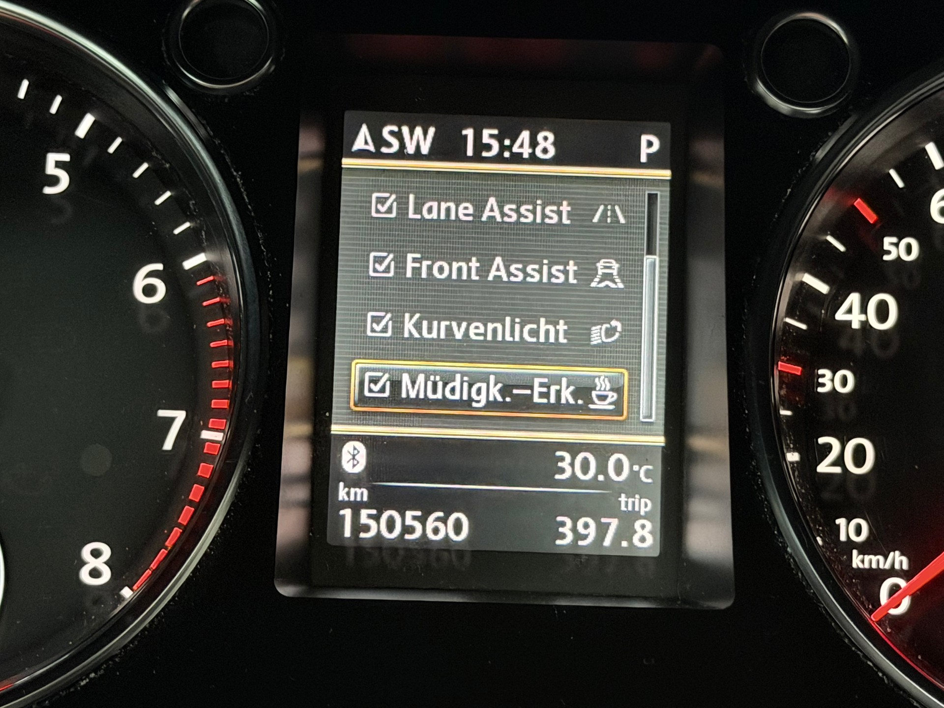 VW Passat Variant 3.6 FSI Highline 4Motion DSG-image-16