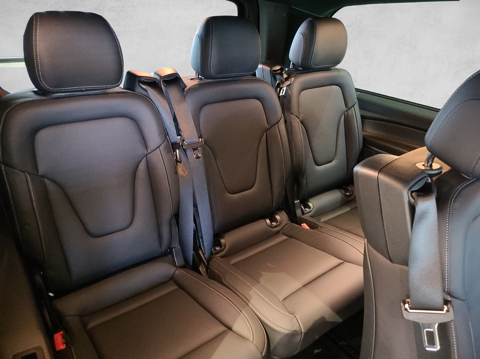 MERCEDES-BENZ V 300 d Avantgarde lang 4M-image-6