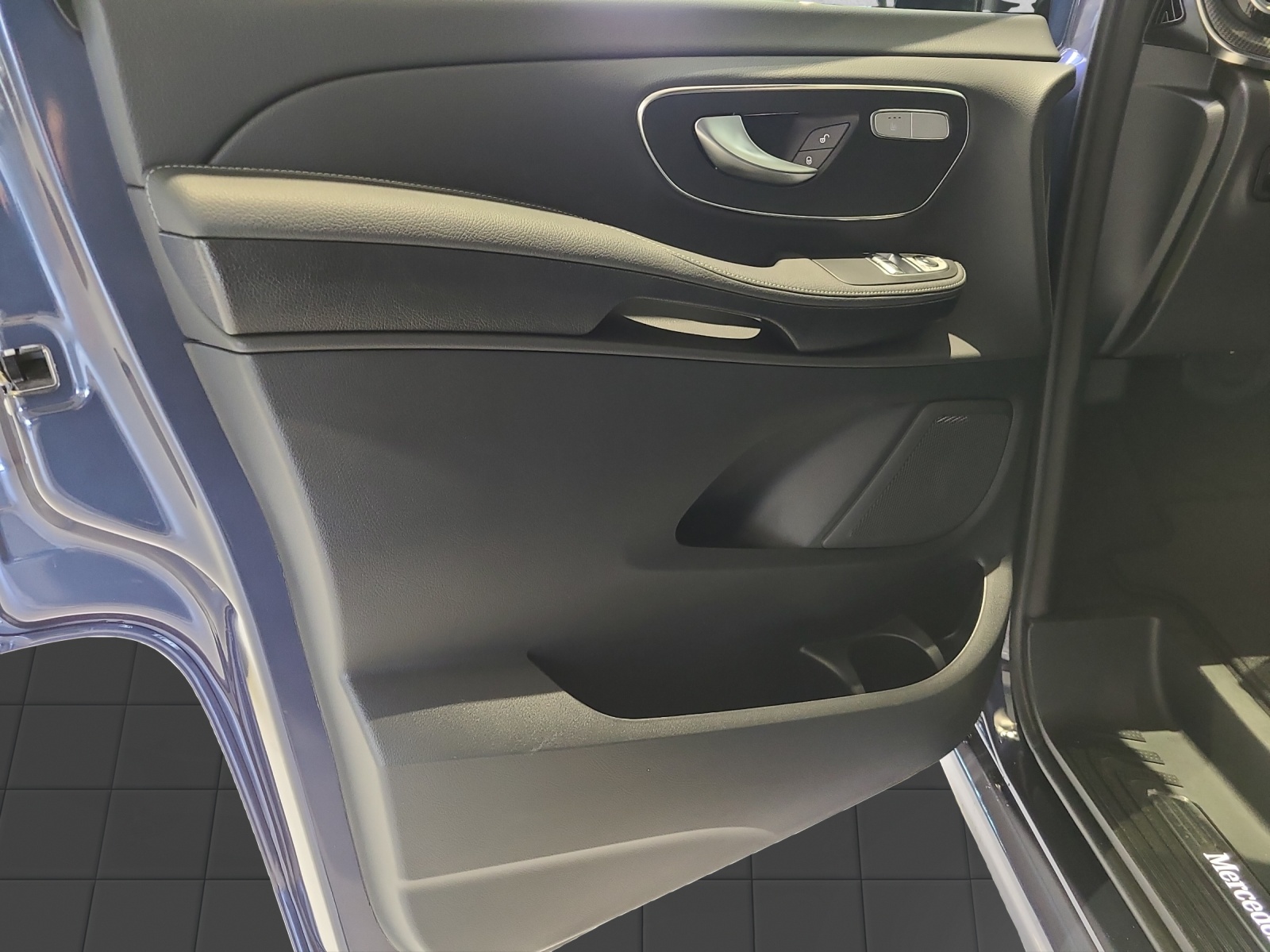 MERCEDES-BENZ V 300 d Avantgarde lang 4M-image-14