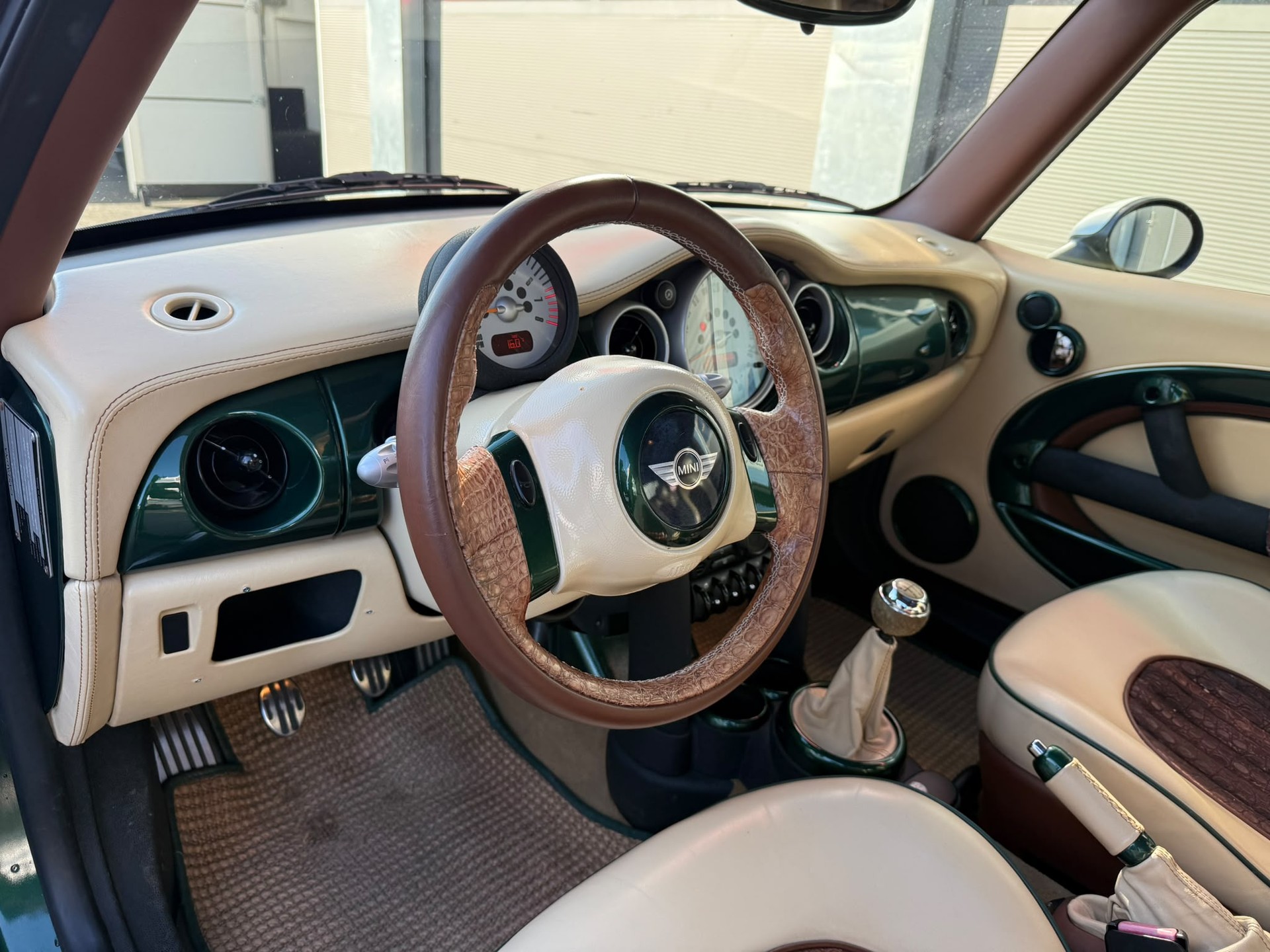MINI Cooper-image-9