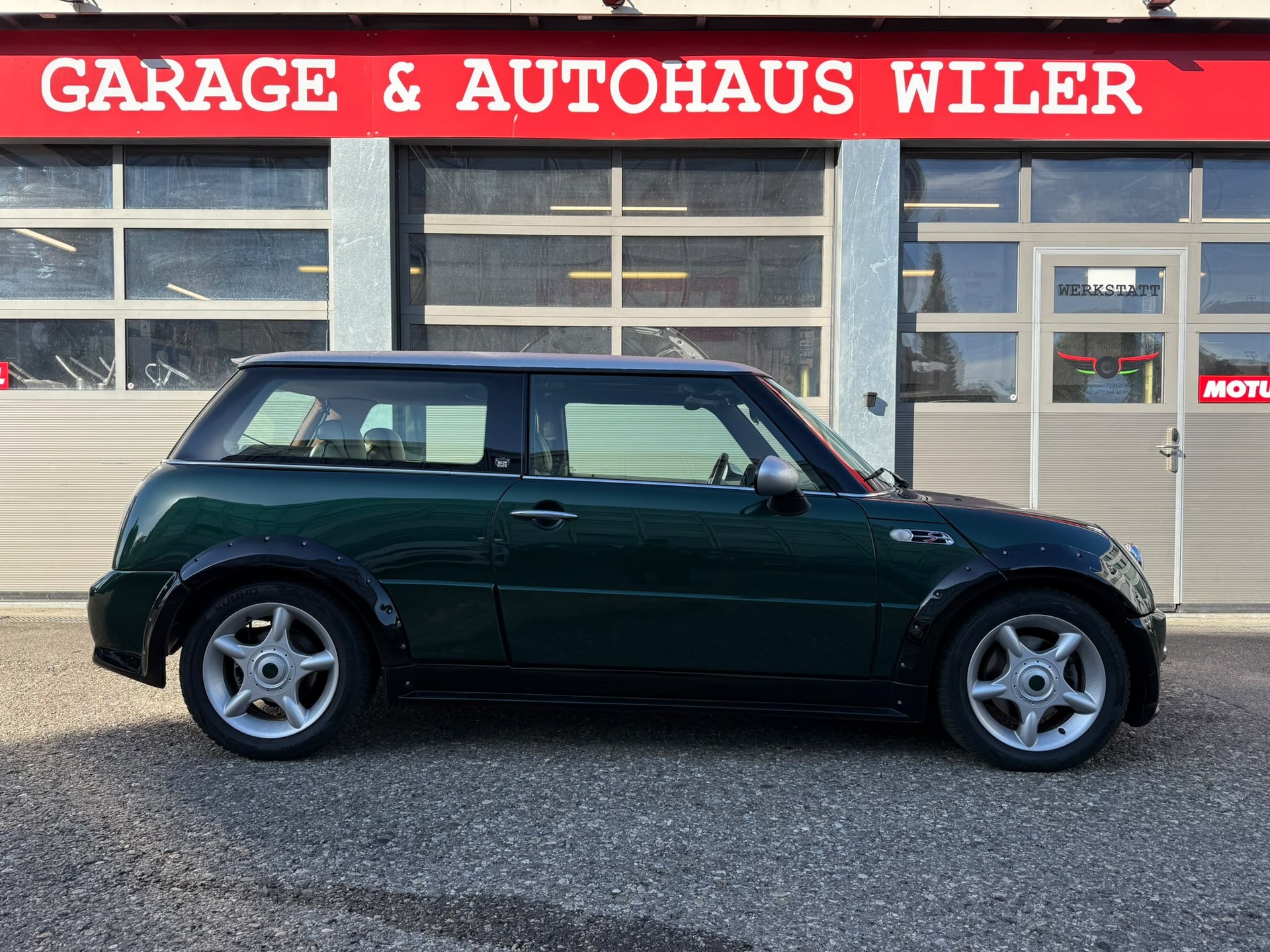 MINI Cooper-image-3