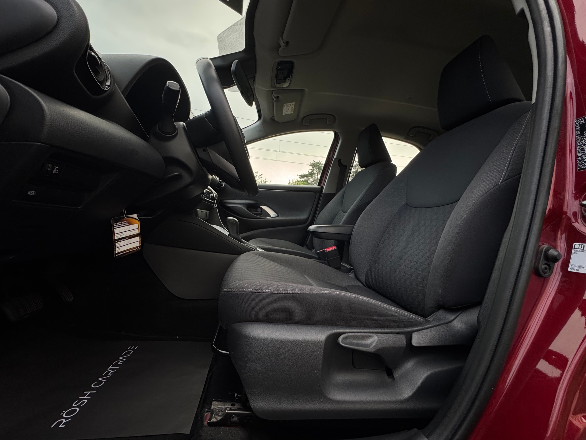 TOYOTA Yaris 1.5 Active e-CVT-image-11