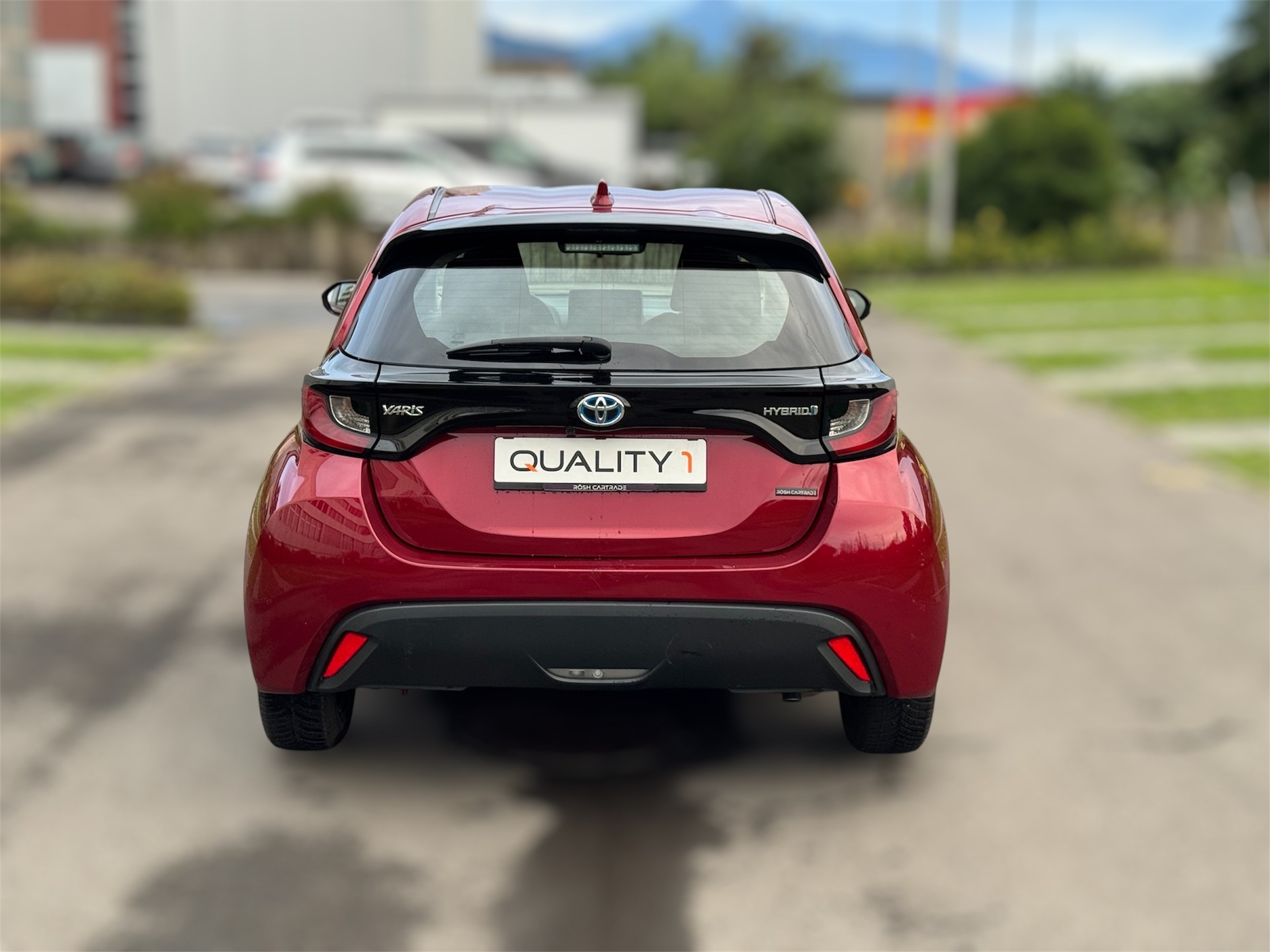 TOYOTA Yaris 1.5 Active e-CVT-image-4