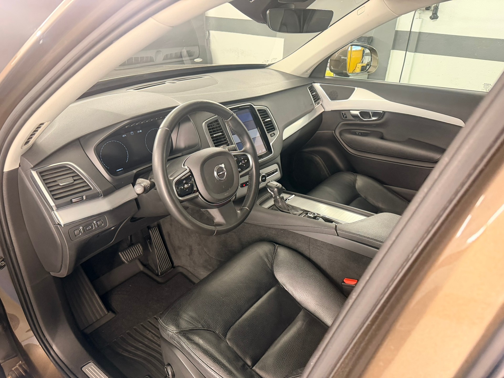 VOLVO XC90 D5 AWD Momentum Geartronic-image-20
