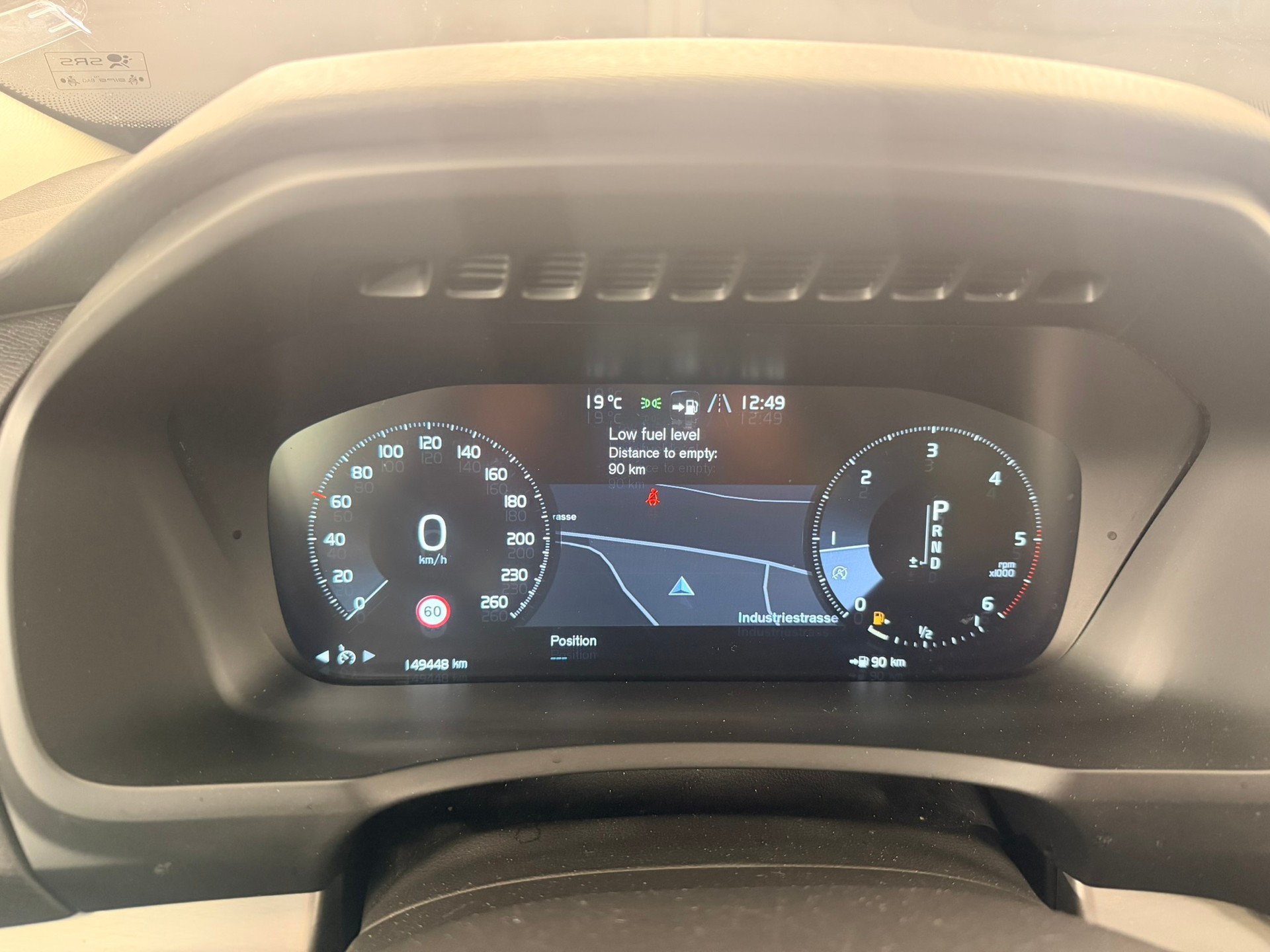 VOLVO XC90 D5 AWD Momentum Geartronic-image-22
