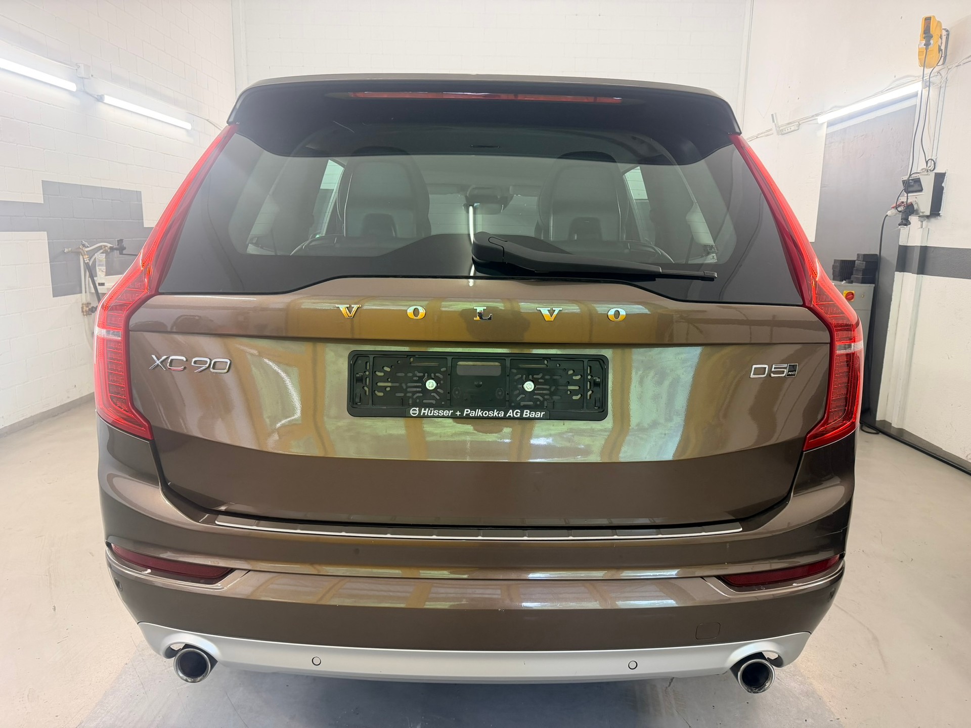VOLVO XC90 D5 AWD Momentum Geartronic-image-4
