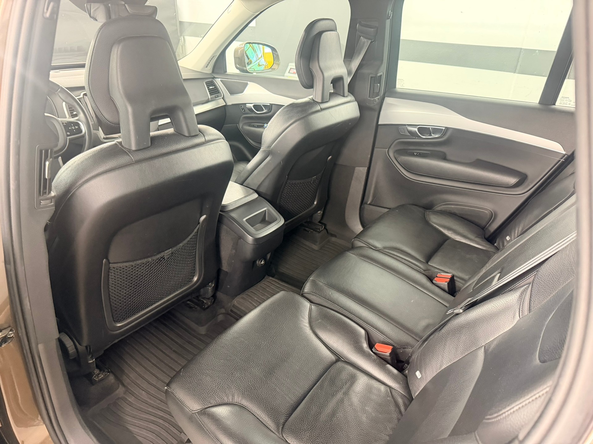 VOLVO XC90 D5 AWD Momentum Geartronic-image-15