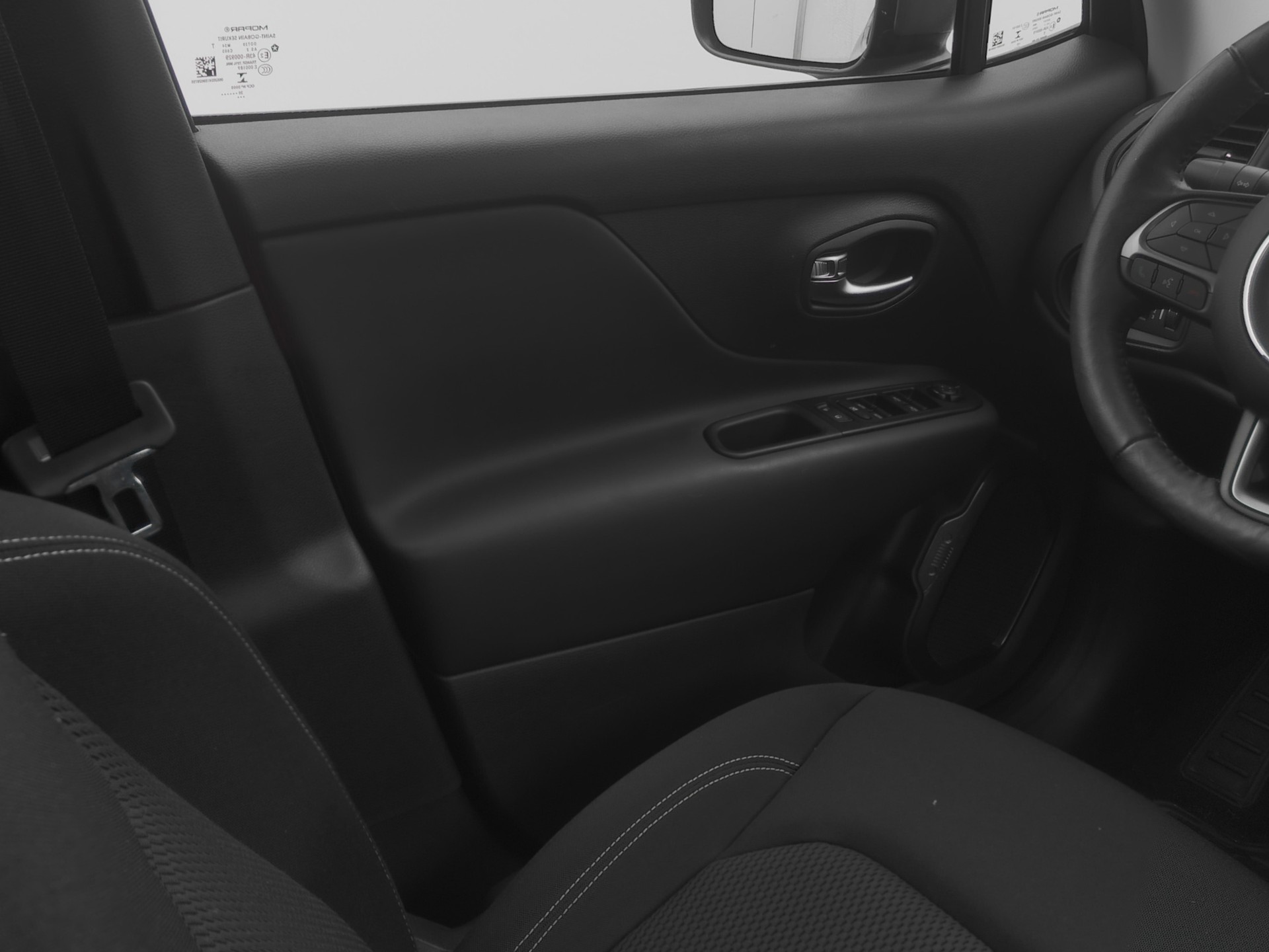 JEEP Renegade 1.3 T4 4xe PHEV Limited AWD-image-8