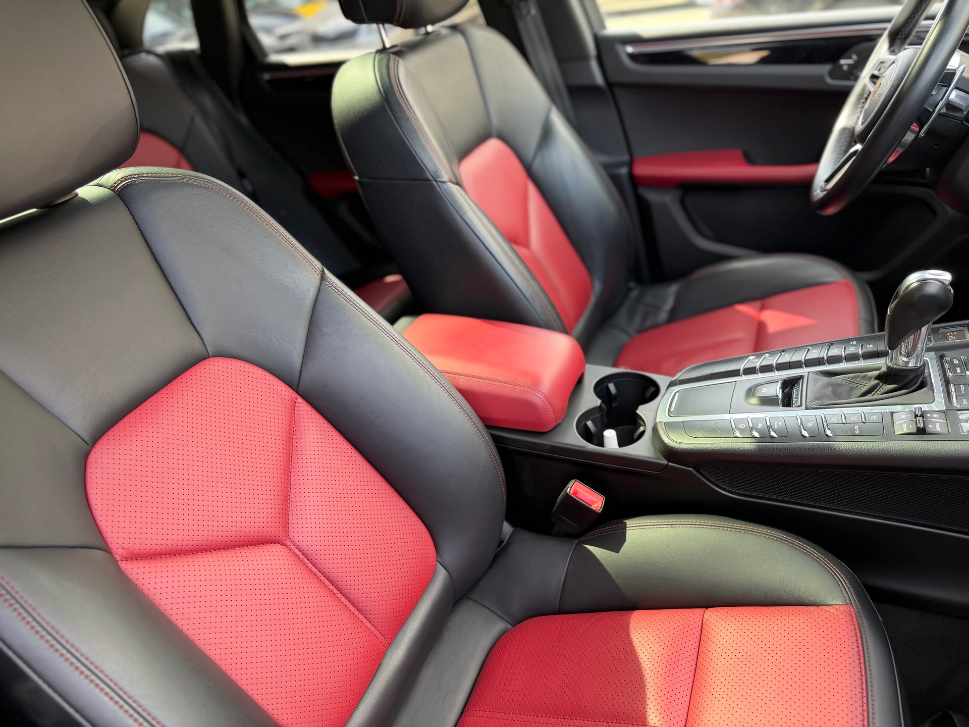 PORSCHE Macan S Diesel PDK-image-17