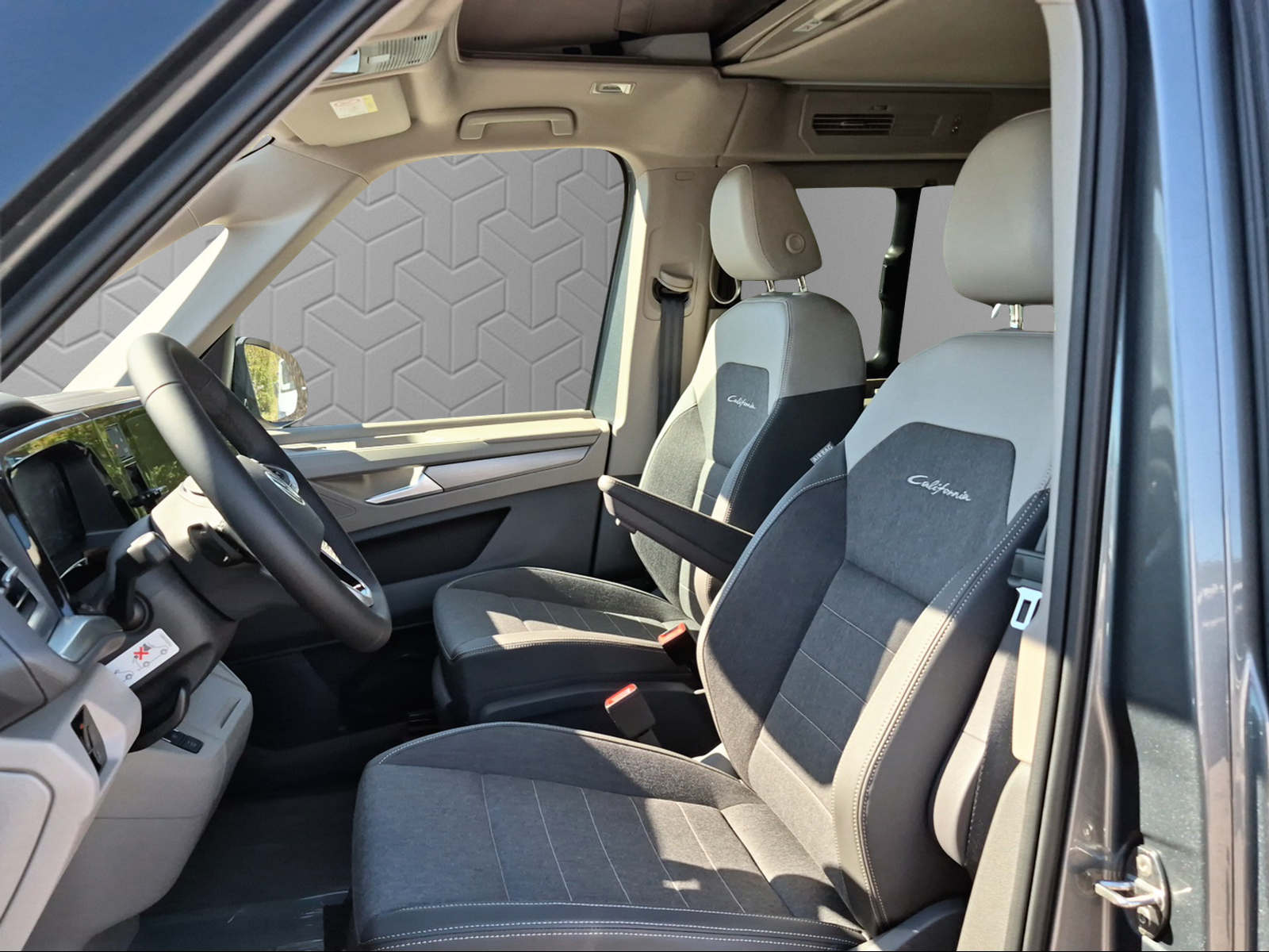 VW California eHybrid Ocean Liberty 4Motion-image-6