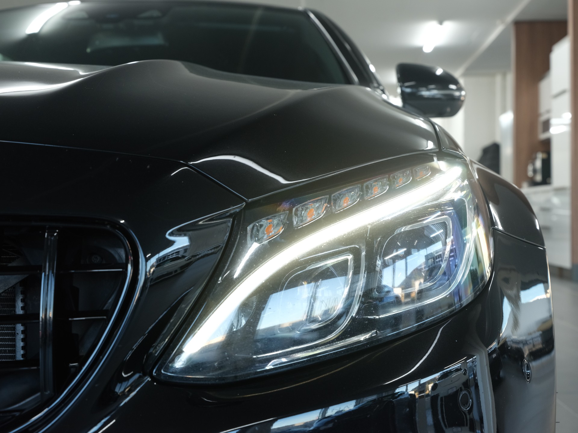 MERCEDES-BENZ C 63 S AMG Edition 1 Speedshift *Burmester* *Sportsitze* *Carbon*-image-11