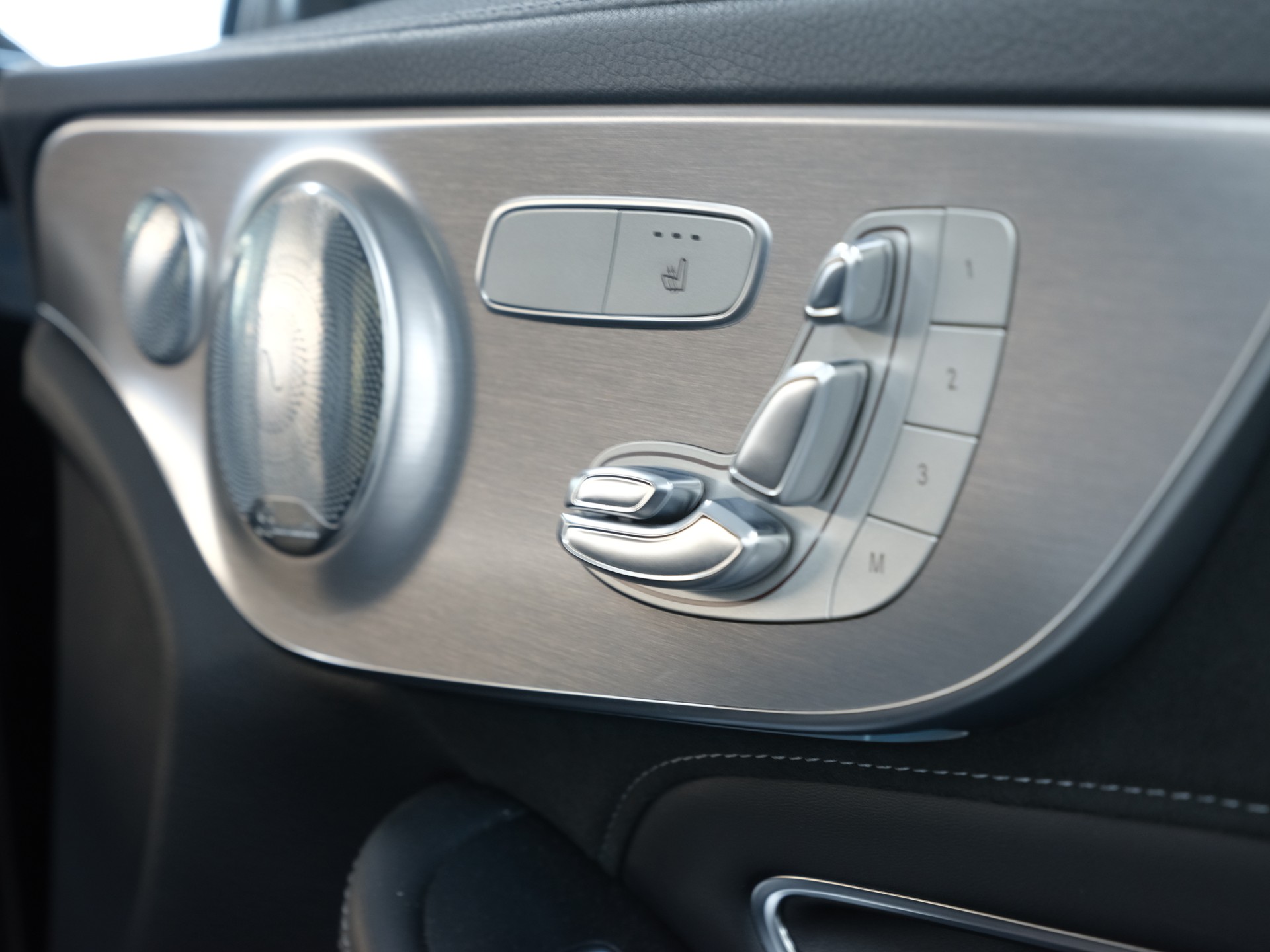 MERCEDES-BENZ C 63 S AMG Edition 1 Speedshift *Burmester* *Sportsitze* *Carbon*-image-29
