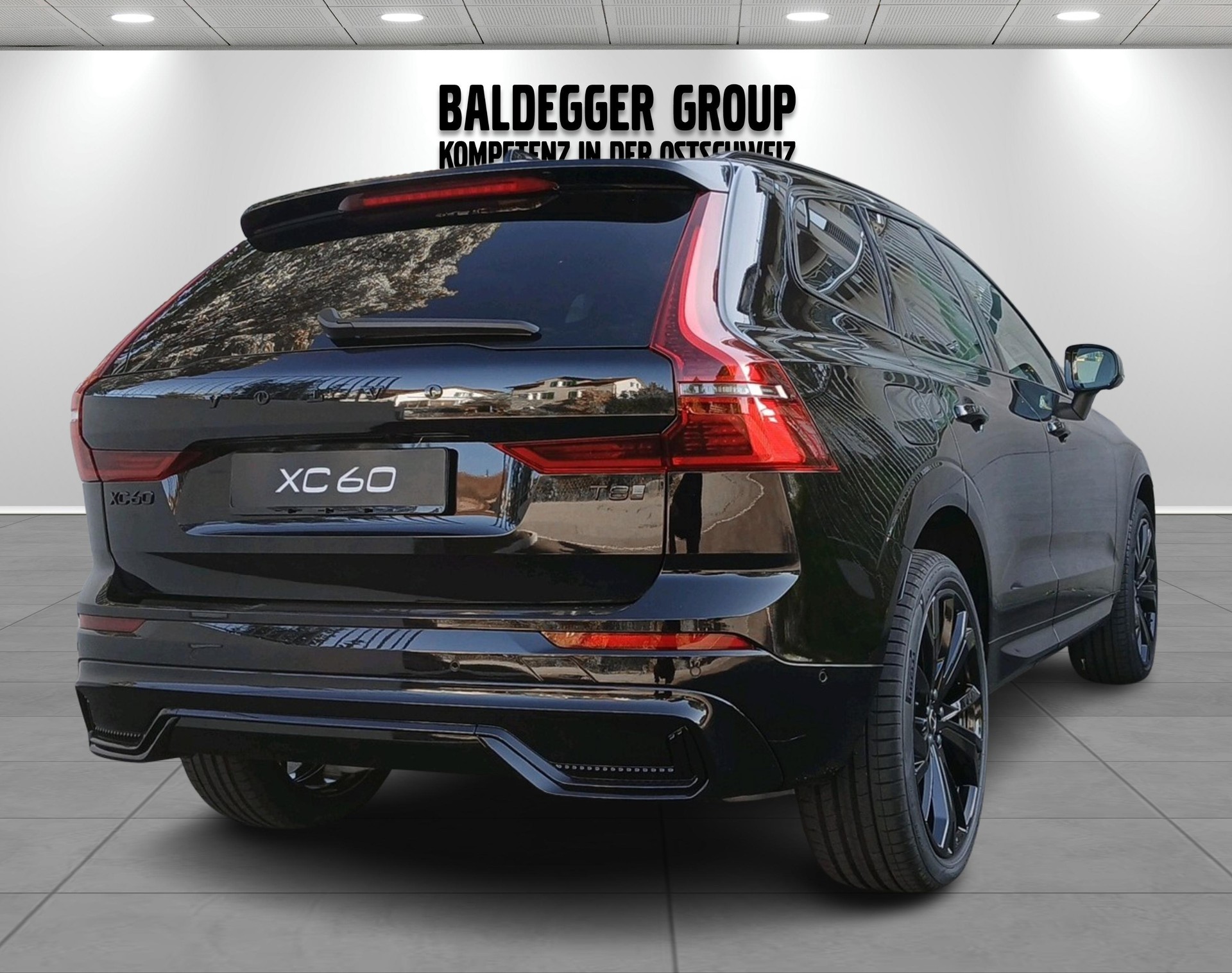 VOLVO XC60 2.0 T8 TE Black Edition e-showroom-element-1