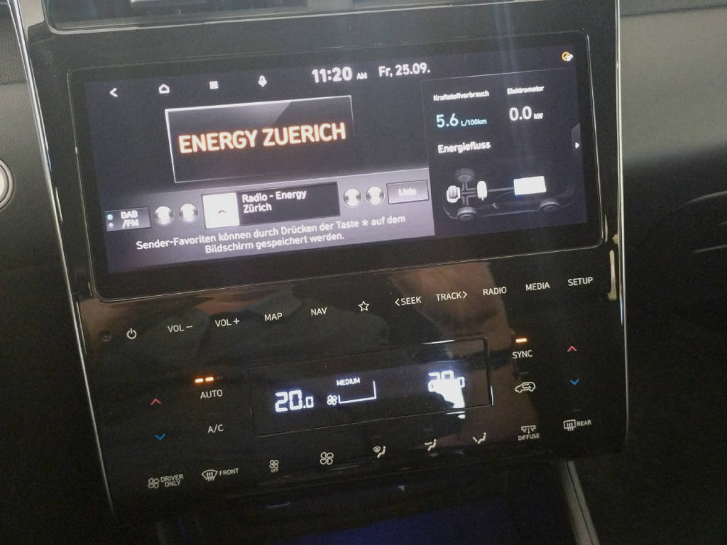 HYUNDAI TUCSON 1.6 T-GDi Hybrid Amplia 2WD-image-14