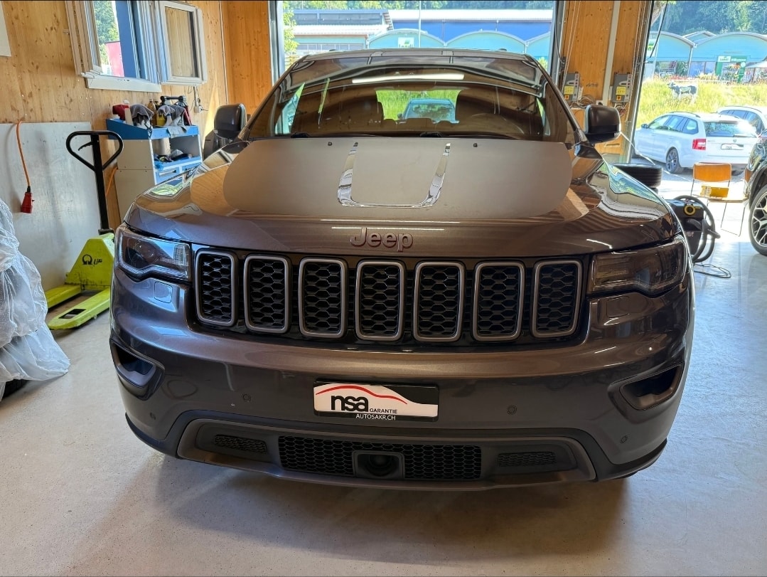 JEEP Grand Cherokee 3.0 CRD 75th Anniversary Automatic-image-1