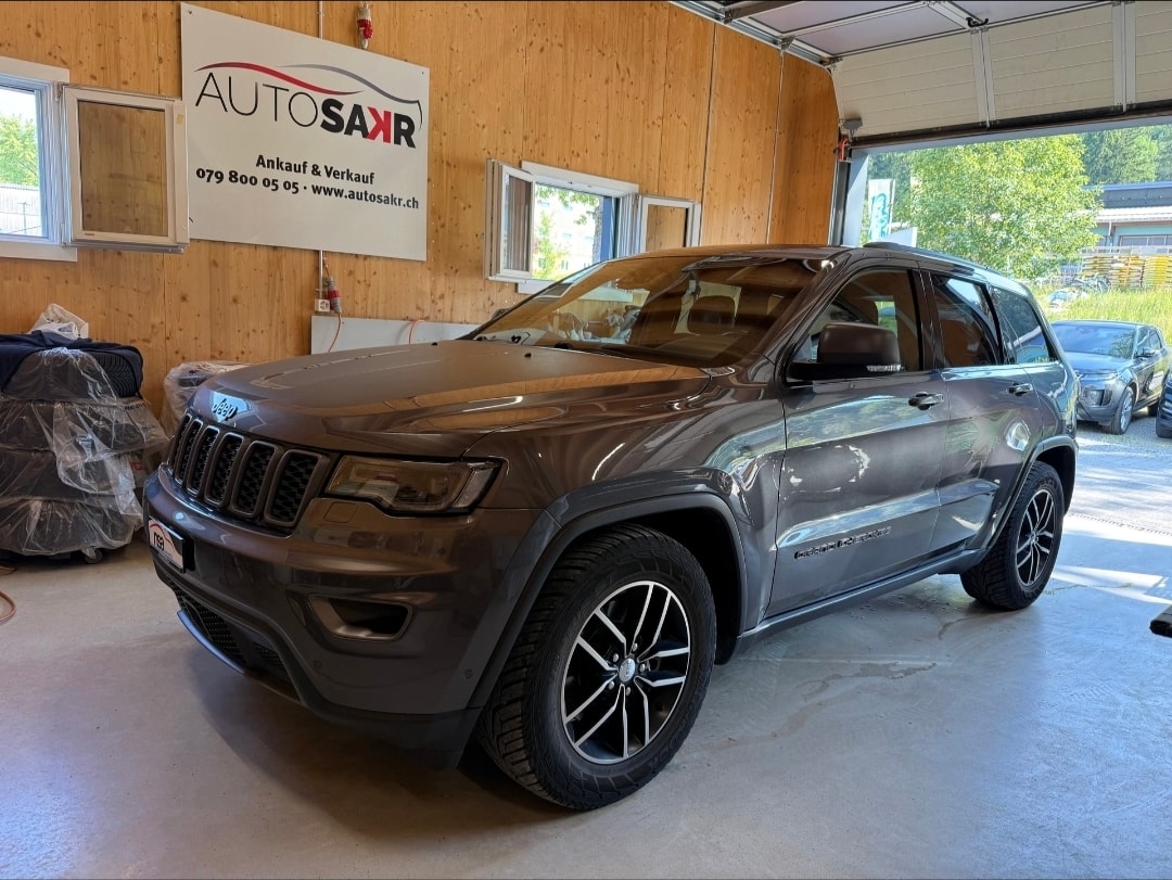 JEEP Grand Cherokee 3.0 CRD 75th Anniversary Automatic-image-0